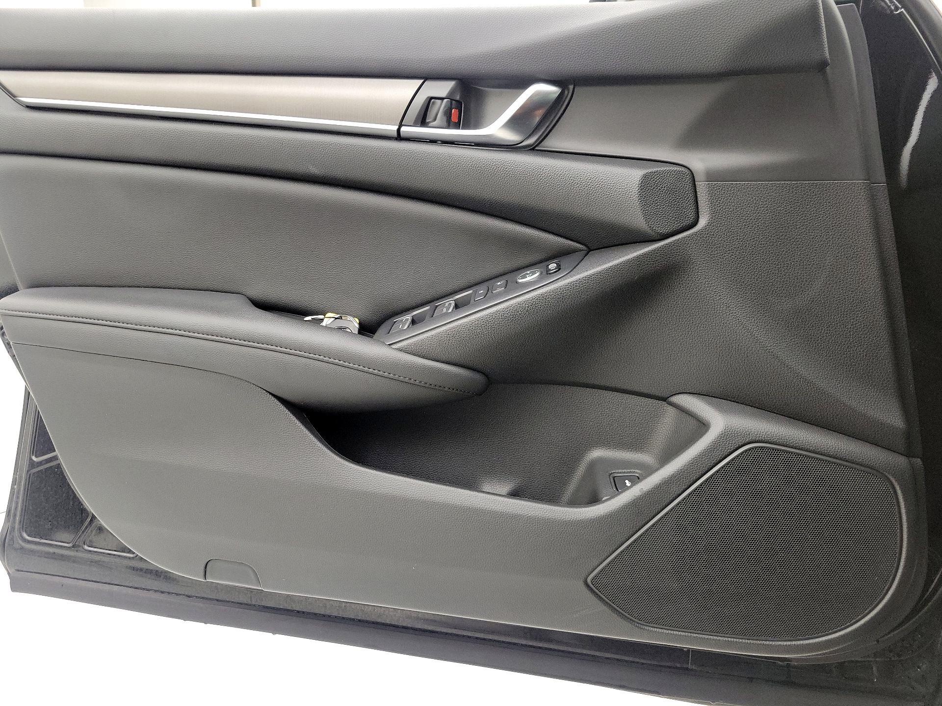 Thumbnail: 2020 Honda Accord - 12