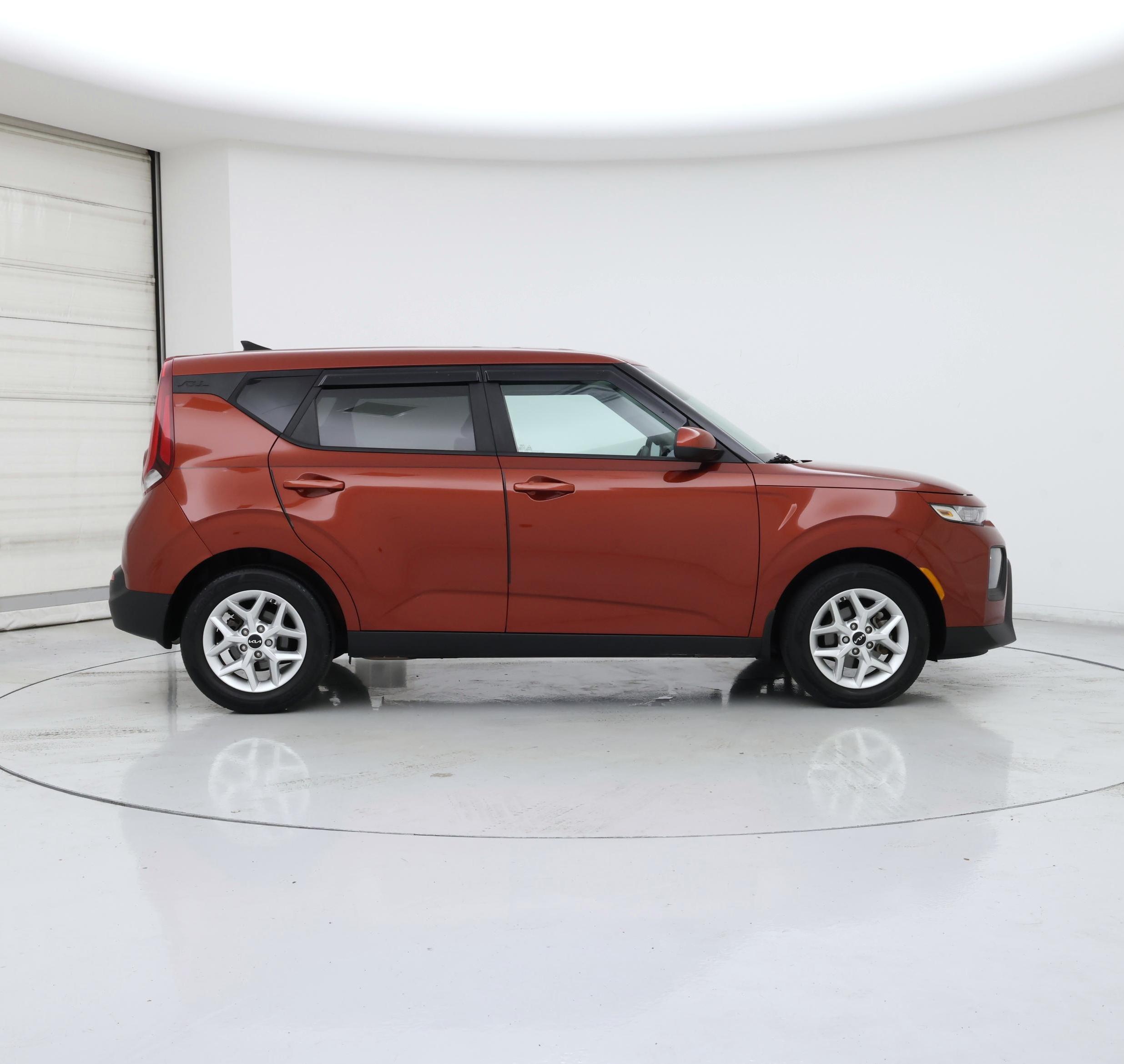 Thumbnail: 2022 Kia Soul - 7