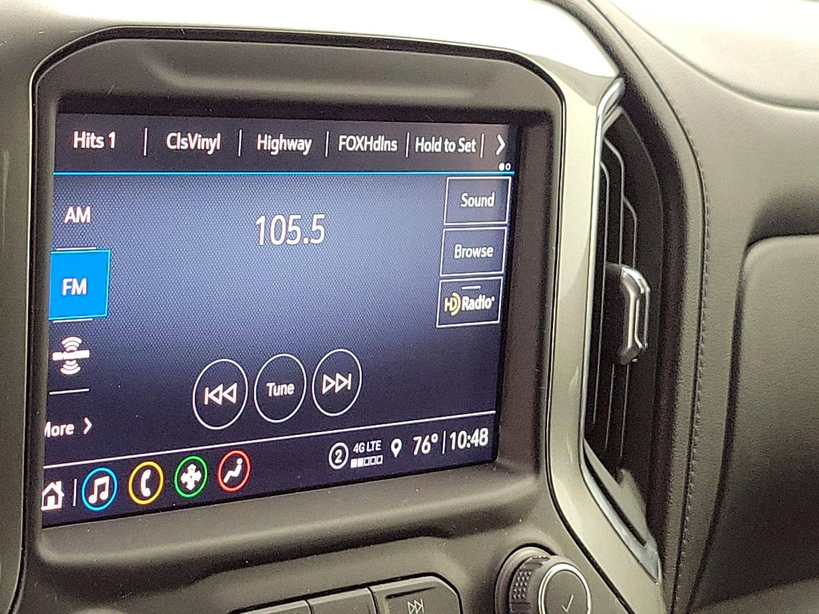 2021 Chevrolet Silverado 1500 LT - Photo 16