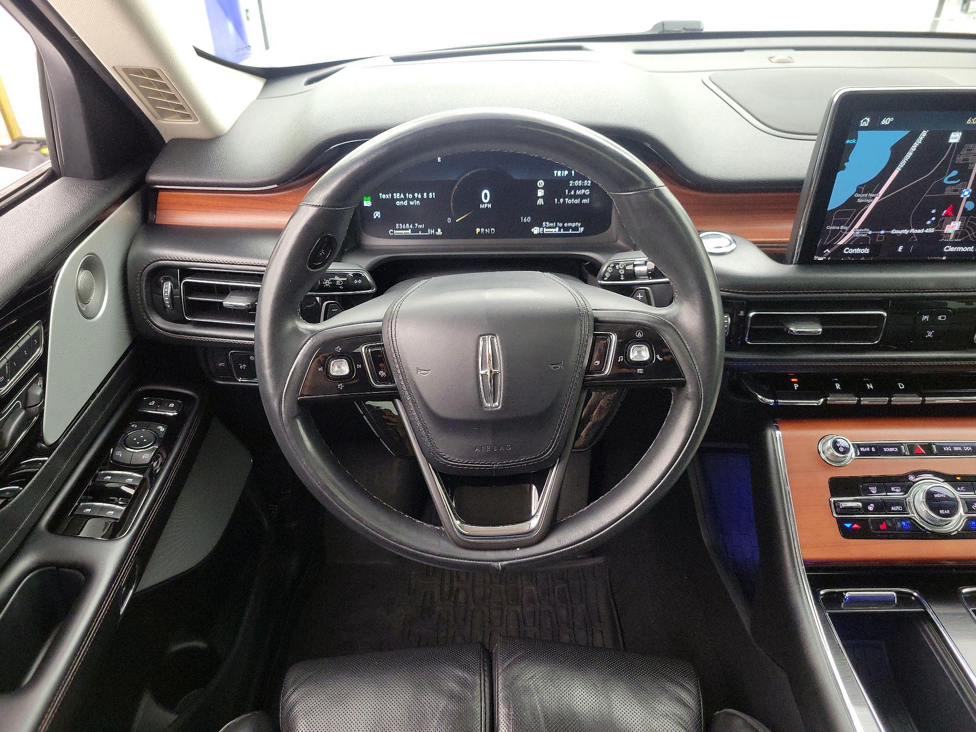 Thumbnail: 2022 Lincoln Aviator - 10