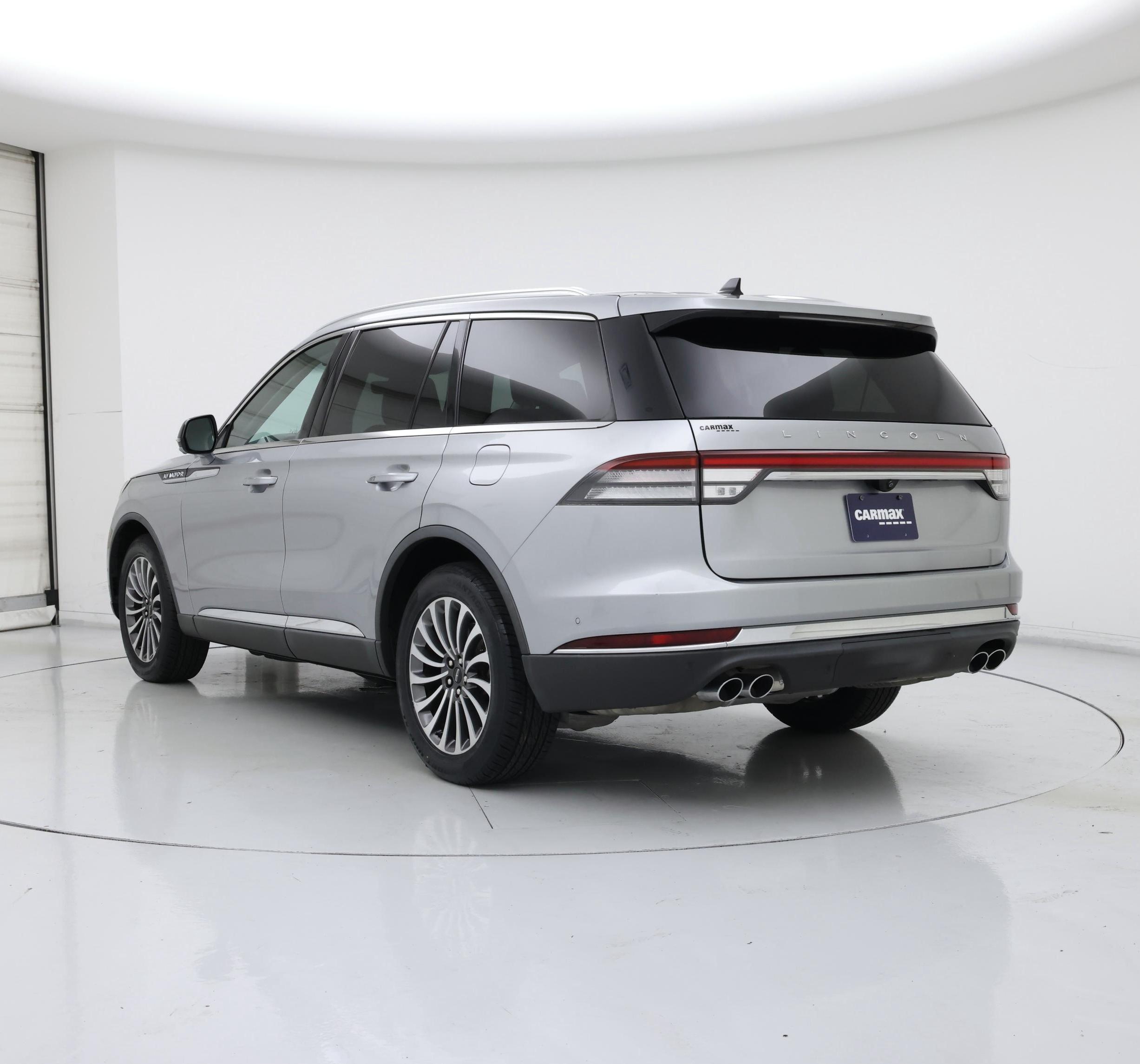 Thumbnail: 2022 Lincoln Aviator - 2