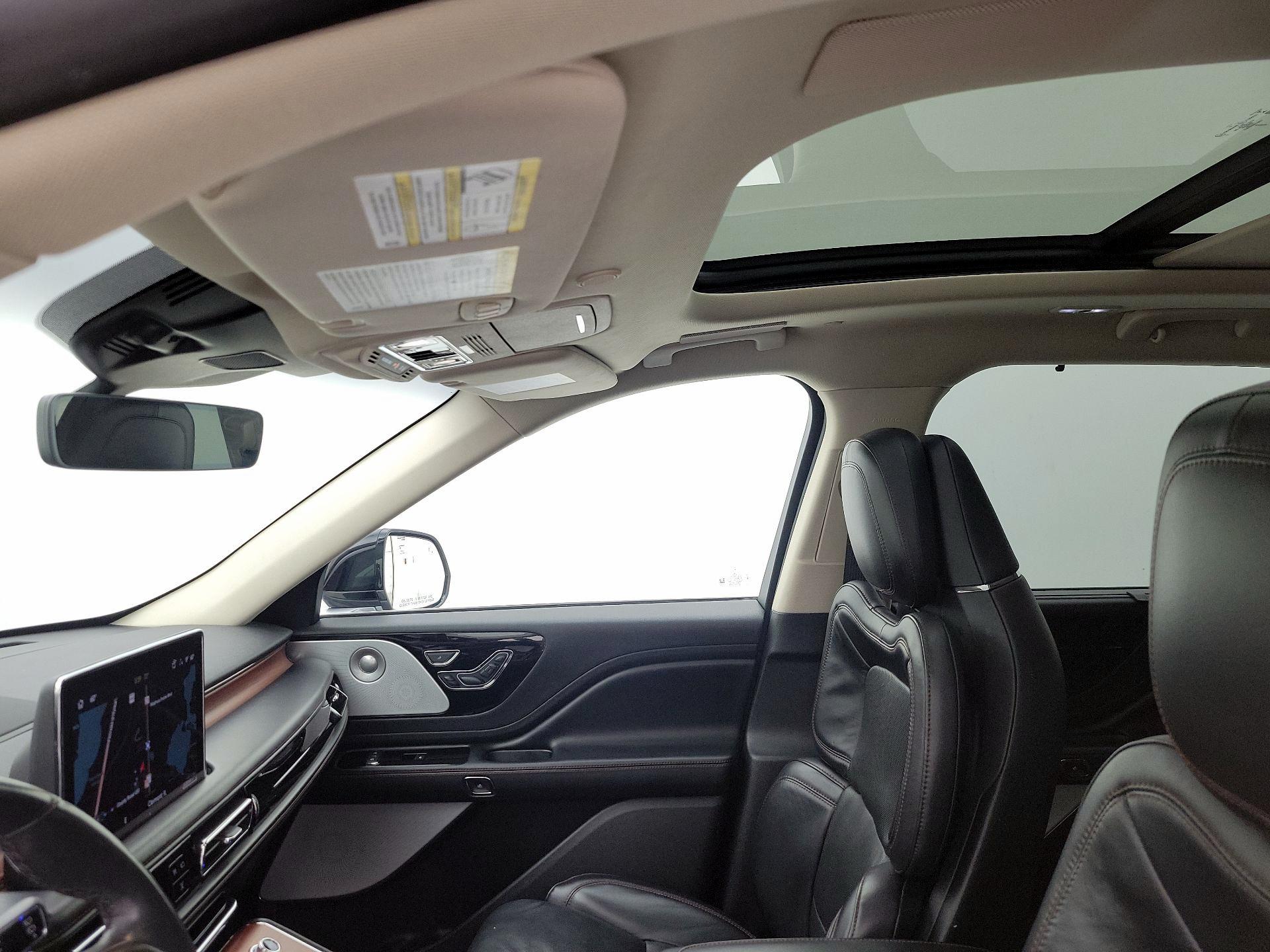 Thumbnail: 2022 Lincoln Aviator - 20