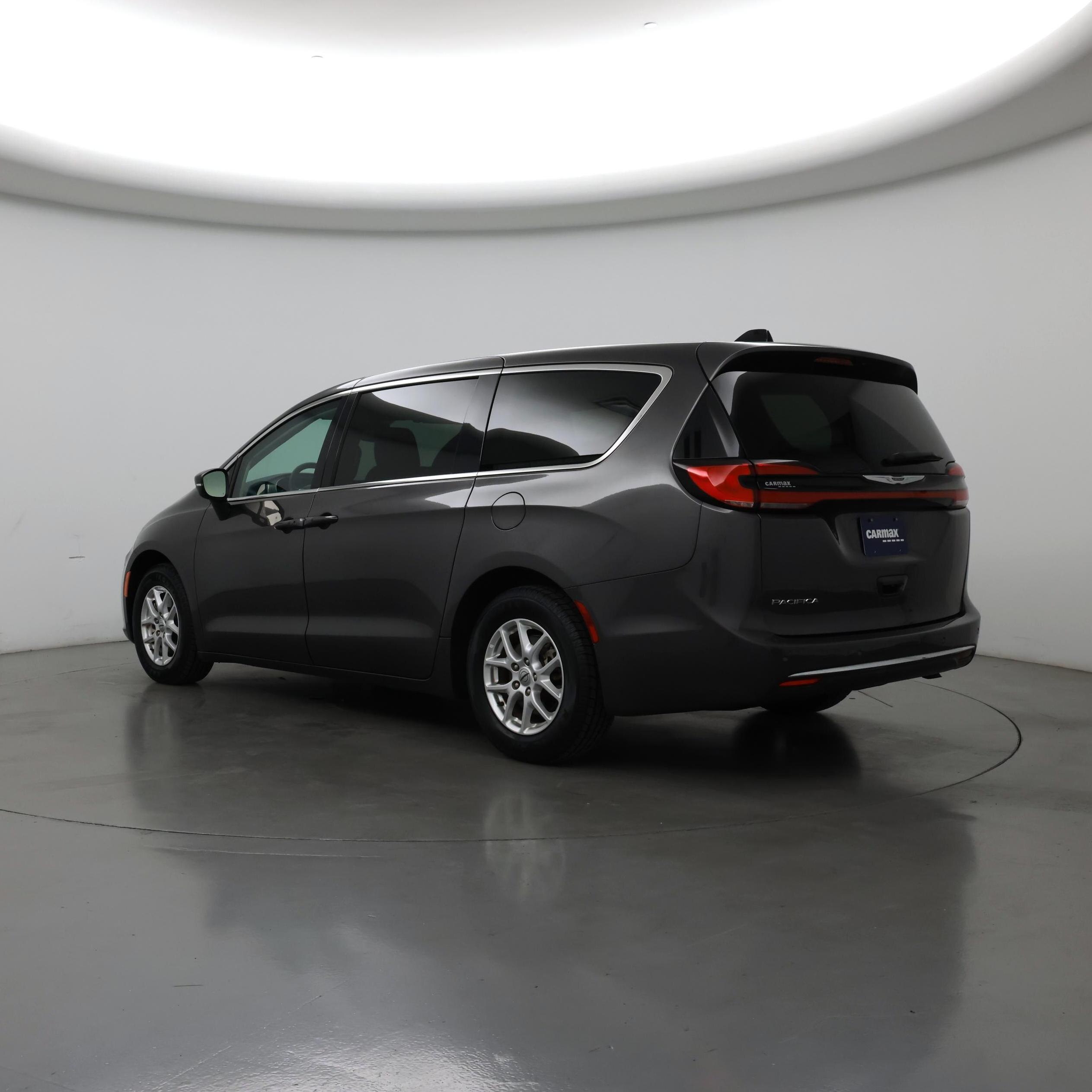 Thumbnail: 2023 Chrysler Pacifica - 2