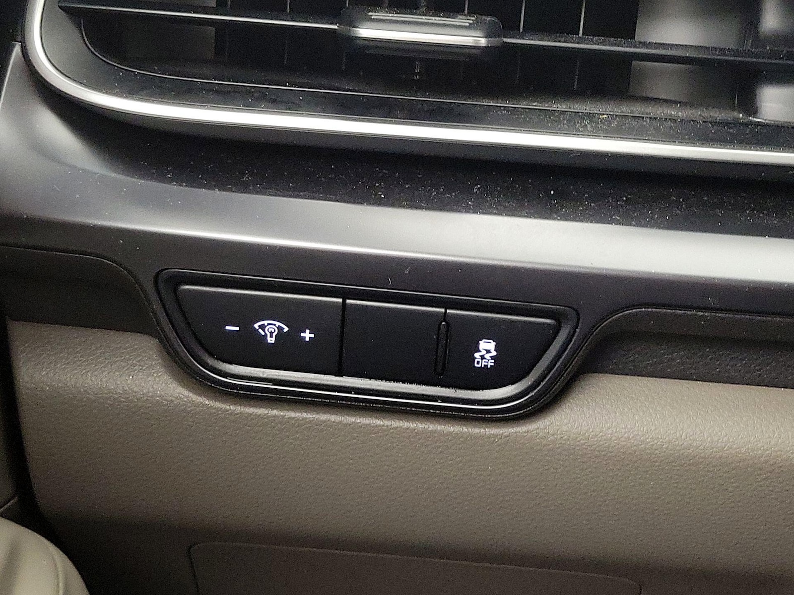 2025 Kia Carnival LXS - Photo 14