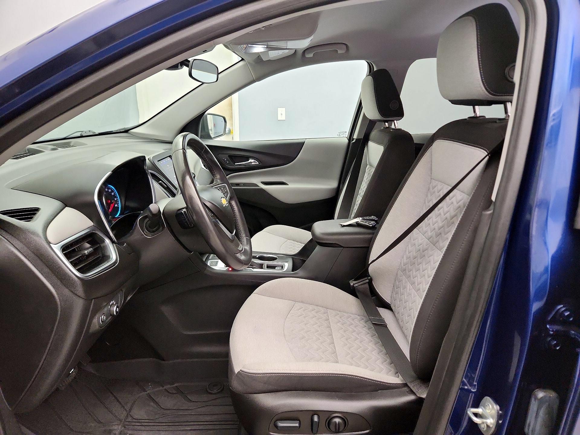 Thumbnail: 2022 Chevrolet Equinox - 11