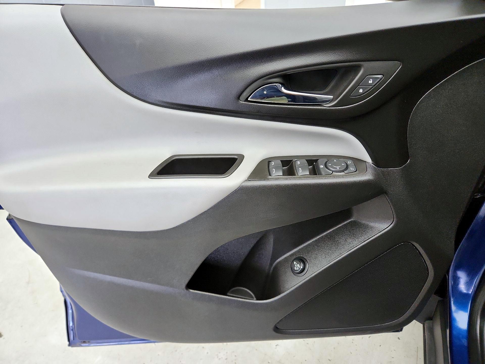 Thumbnail: 2022 Chevrolet Equinox - 12