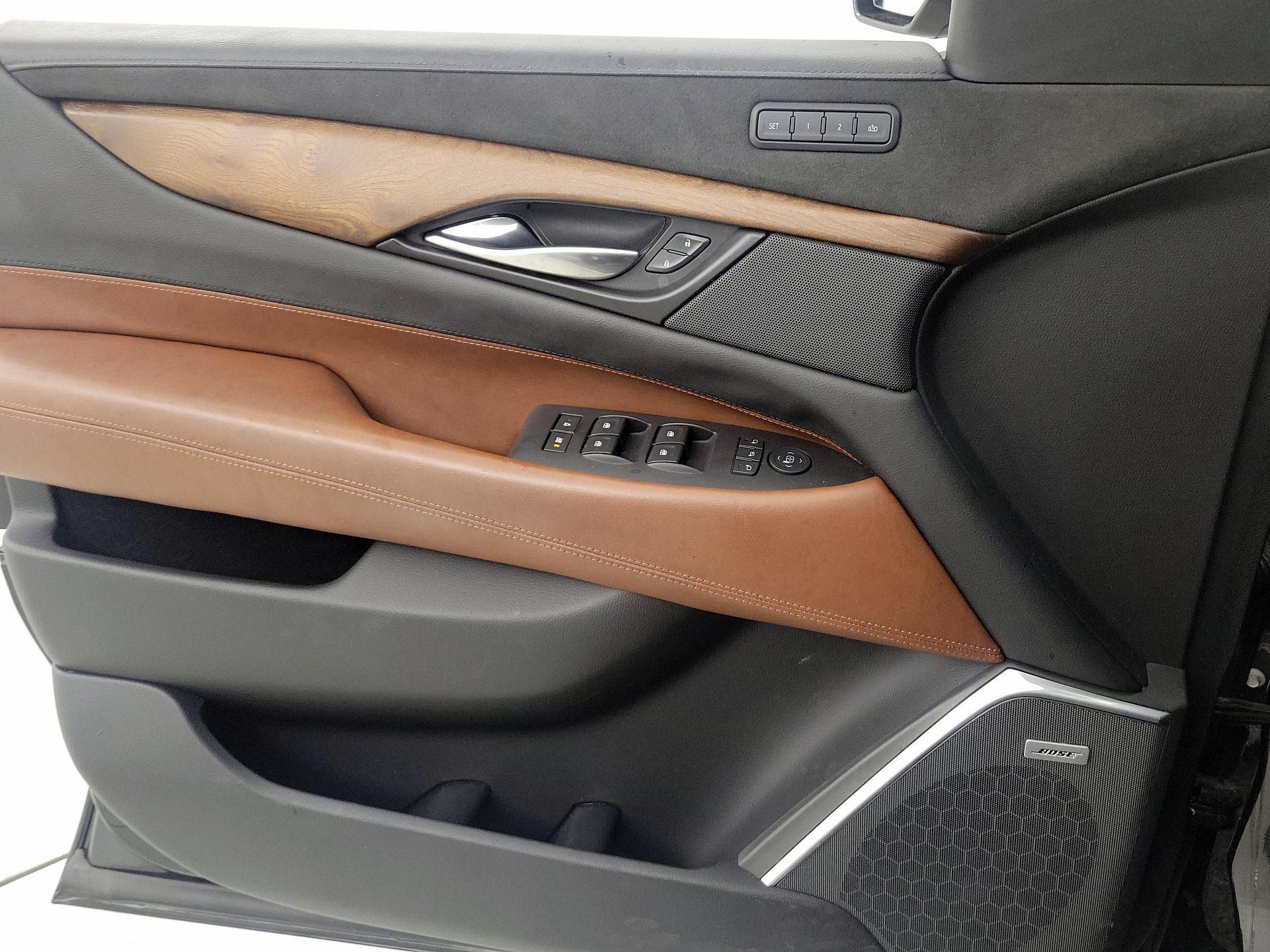 Thumbnail: 2020 Cadillac Escalade - 12