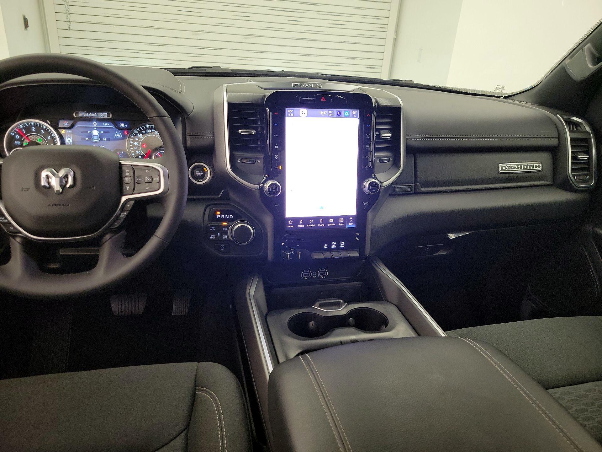 Thumbnail: 2025 RAM 1500 - 9