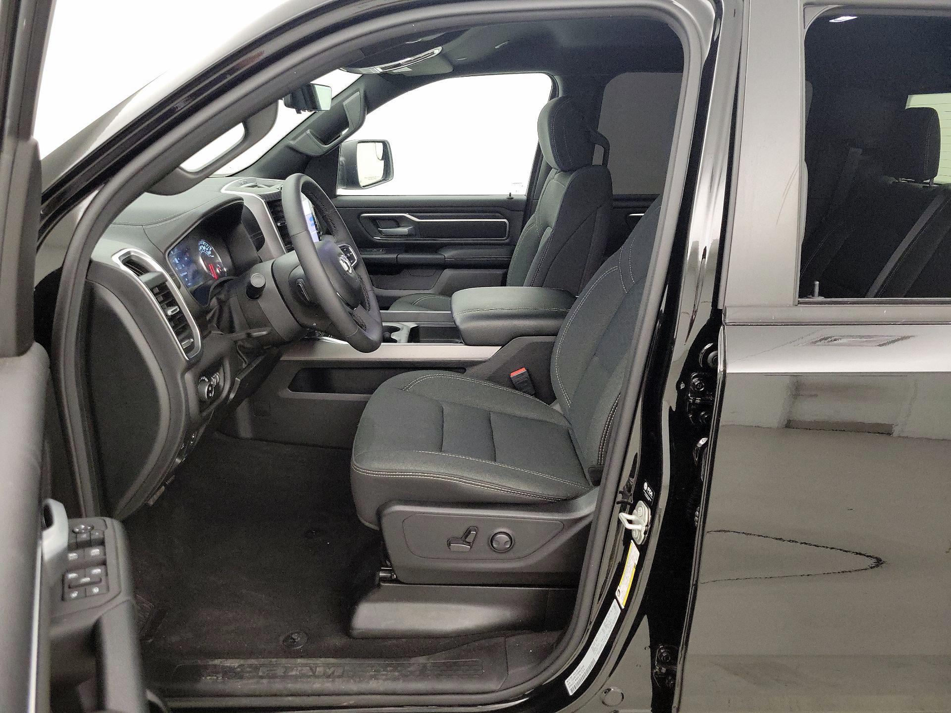 Thumbnail: 2025 RAM 1500 - 11