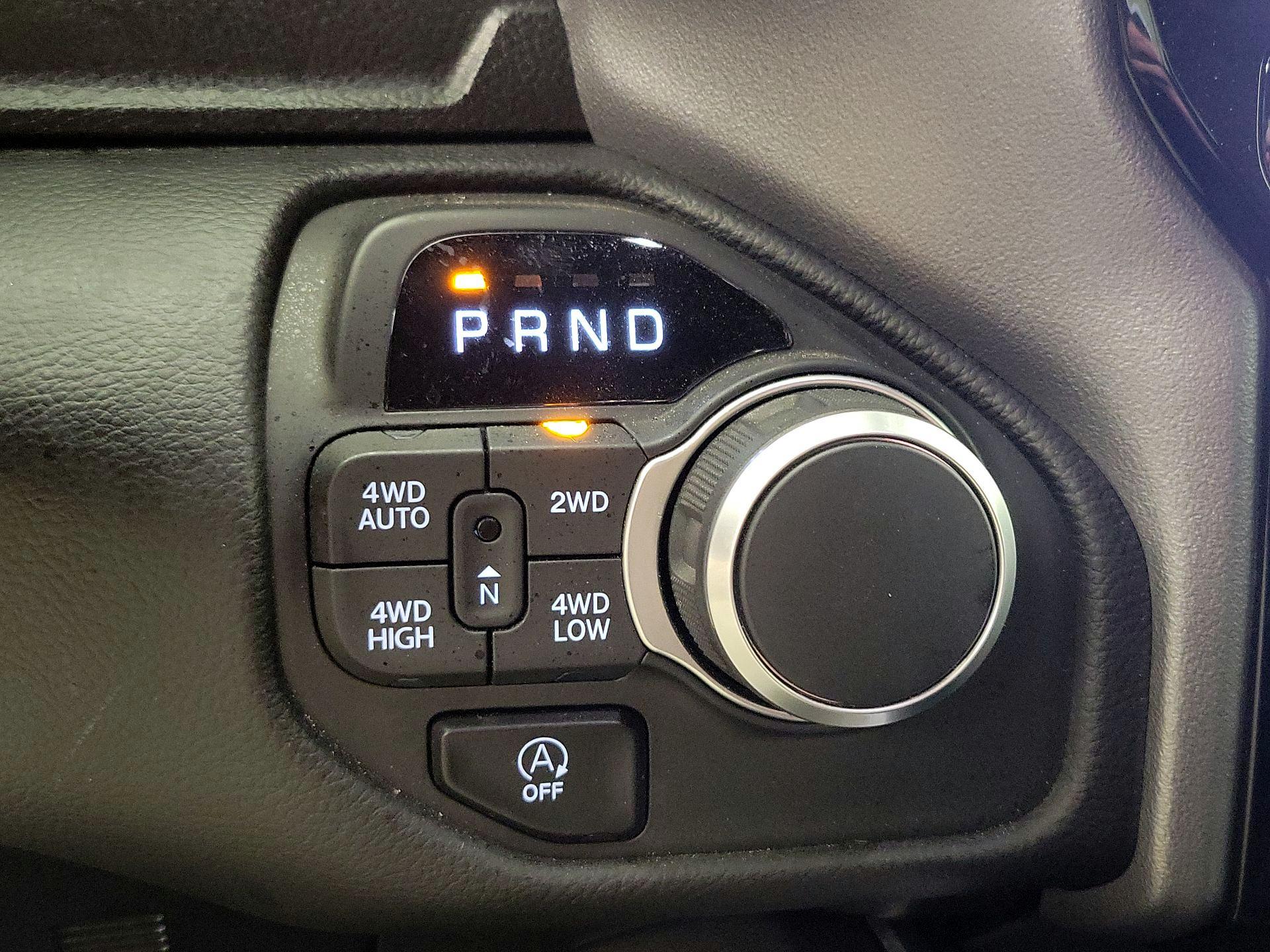 Thumbnail: 2025 RAM 1500 - 18