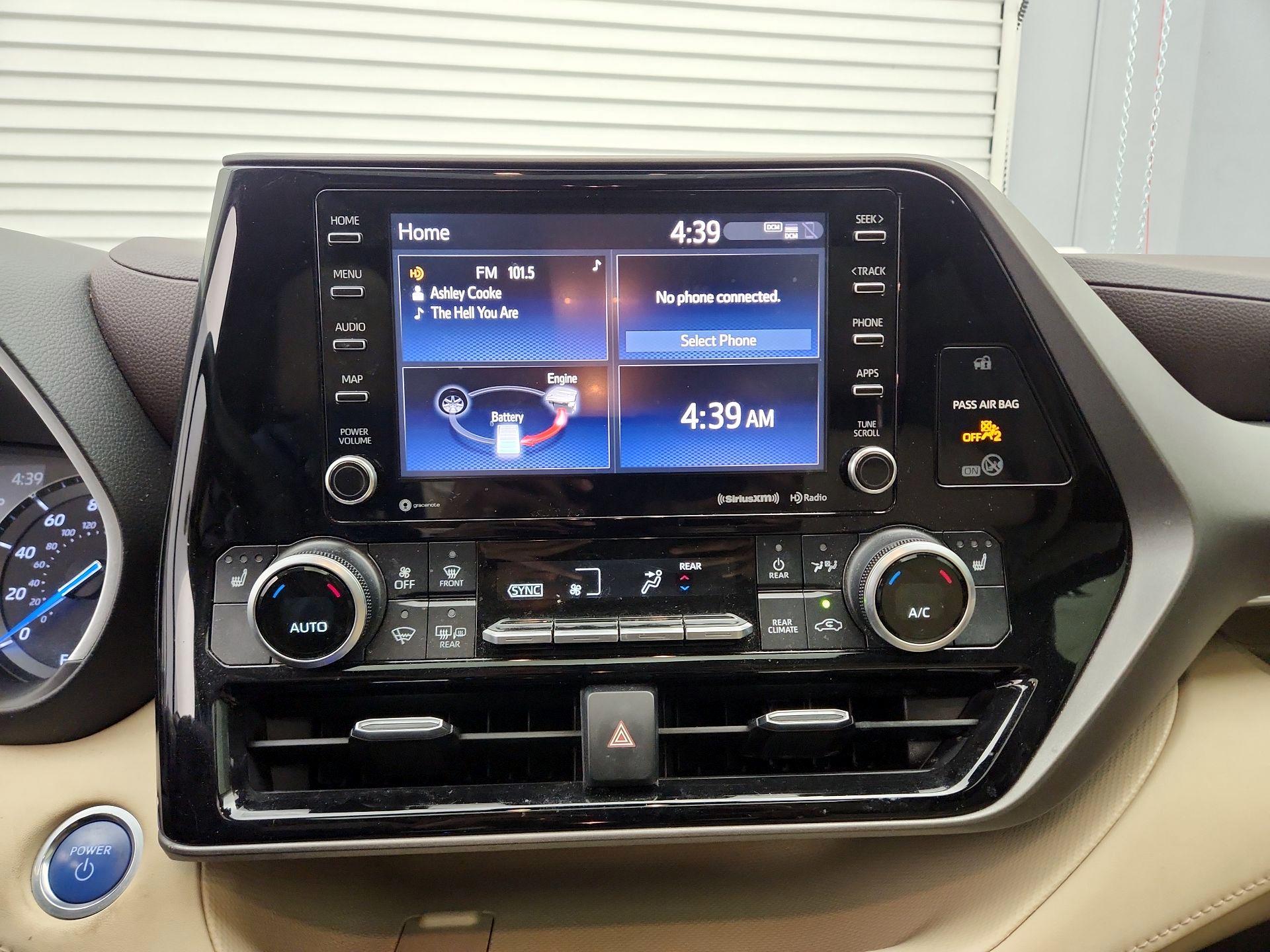 Thumbnail: 2020 Toyota Highlander - 15