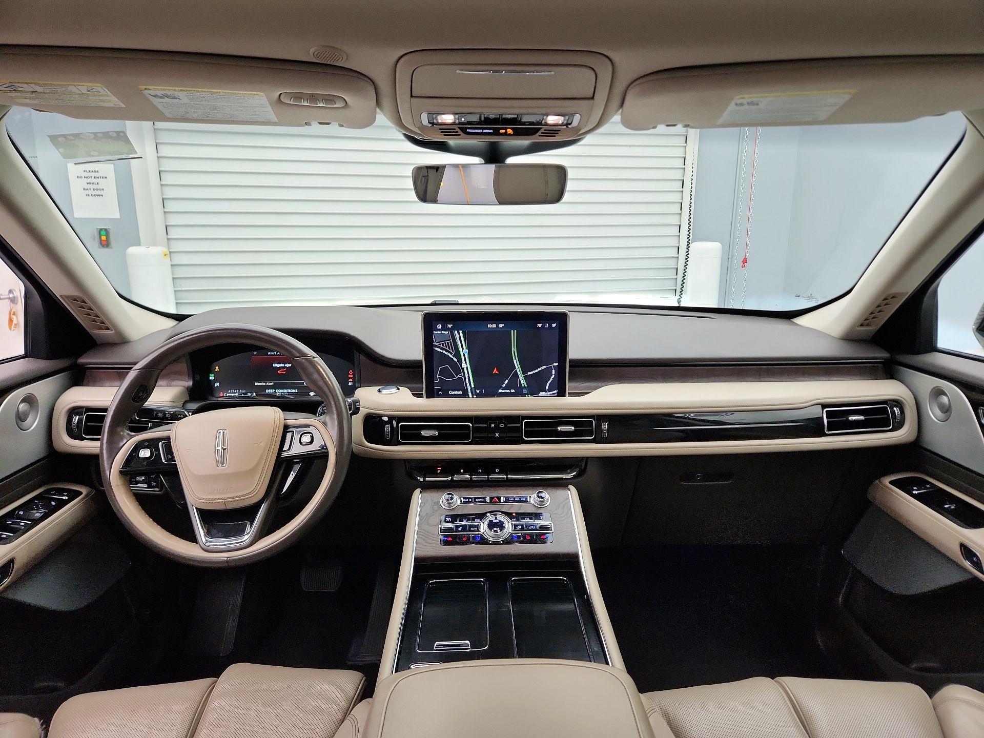 Thumbnail: 2020 Lincoln Aviator - 9