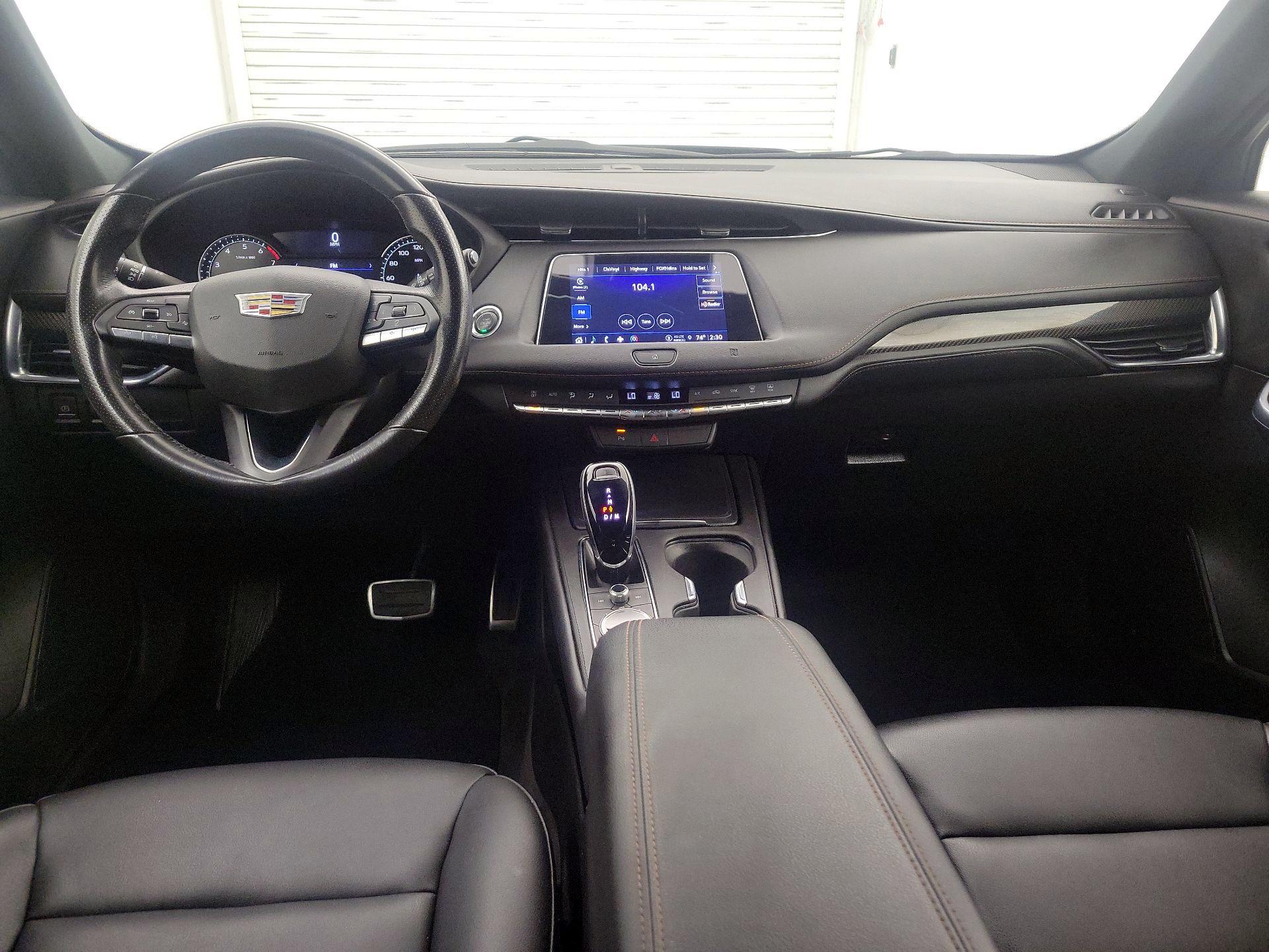 Thumbnail: 2021 Cadillac XT4 - 9