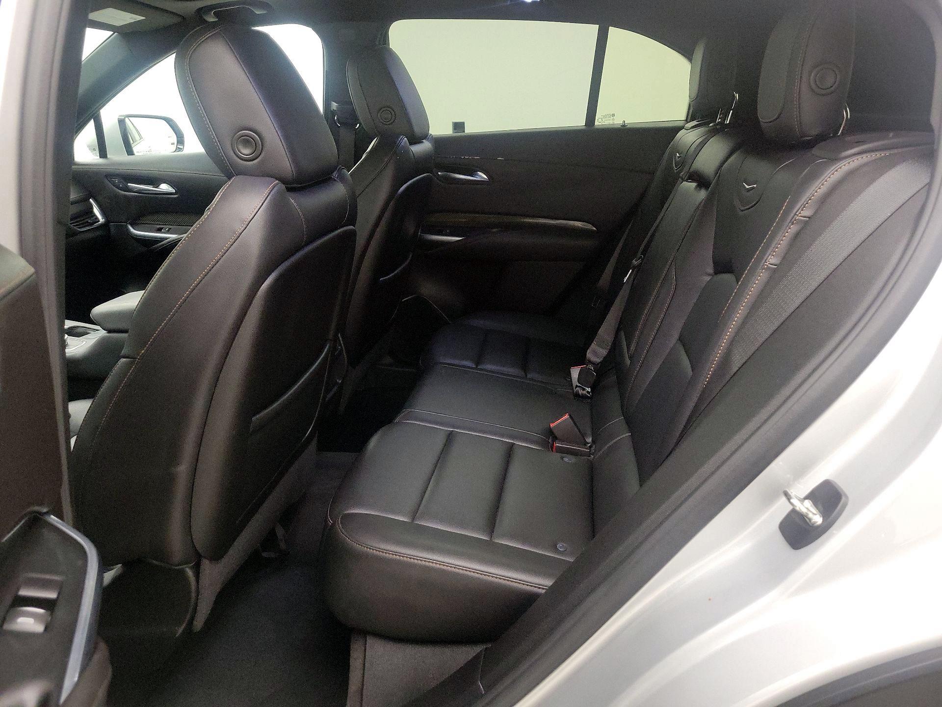 Thumbnail: 2021 Cadillac XT4 - 20