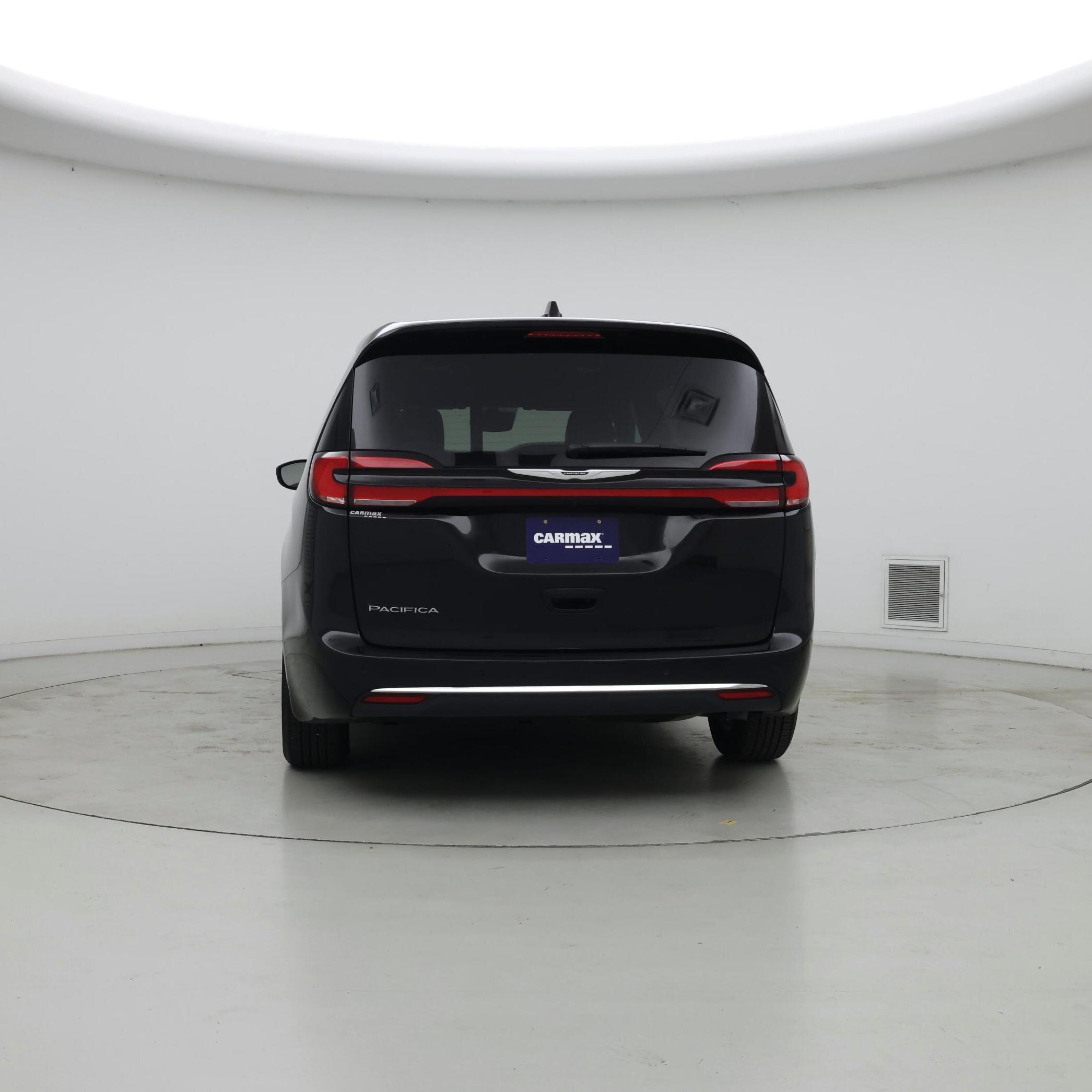 Thumbnail: 2025 Chrysler Pacifica - 6