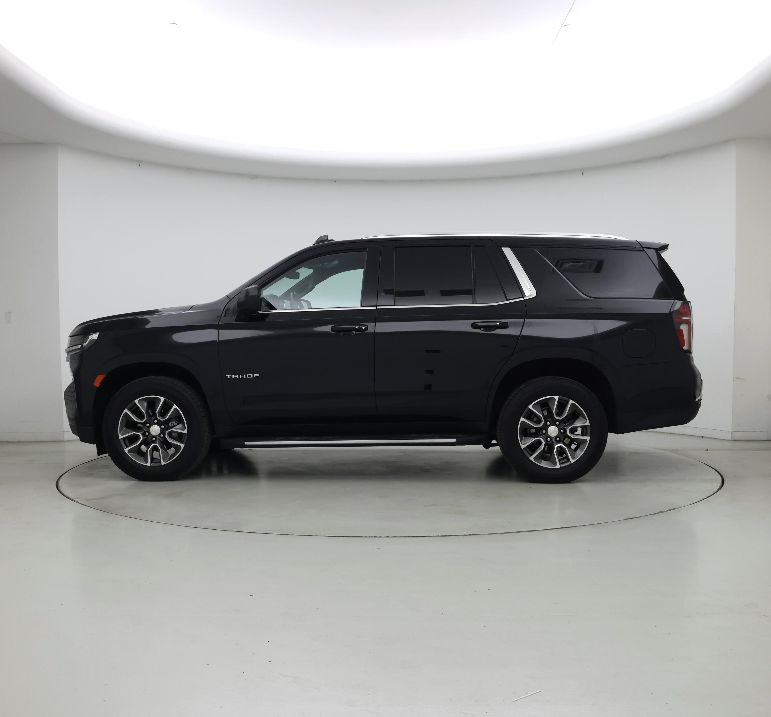 Thumbnail: 2021 Chevrolet Tahoe - 3