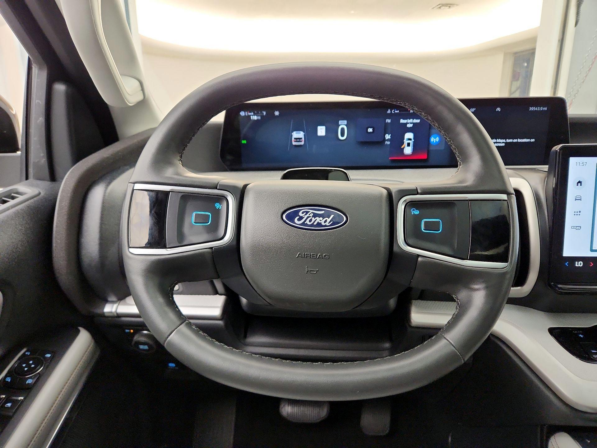 Thumbnail: 2025 Ford Expedition - 10