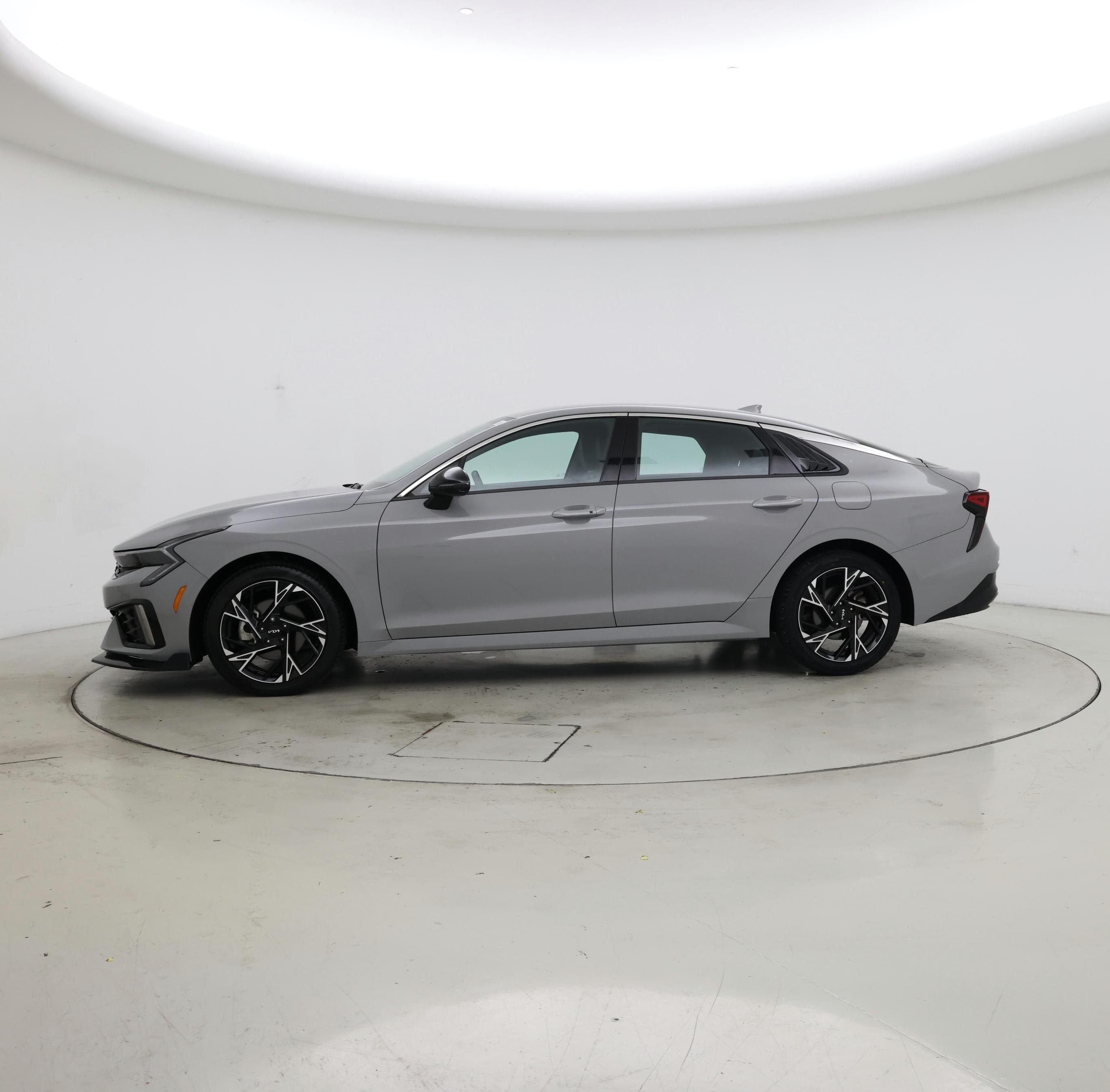 Thumbnail: 2025 Kia K5 - 3