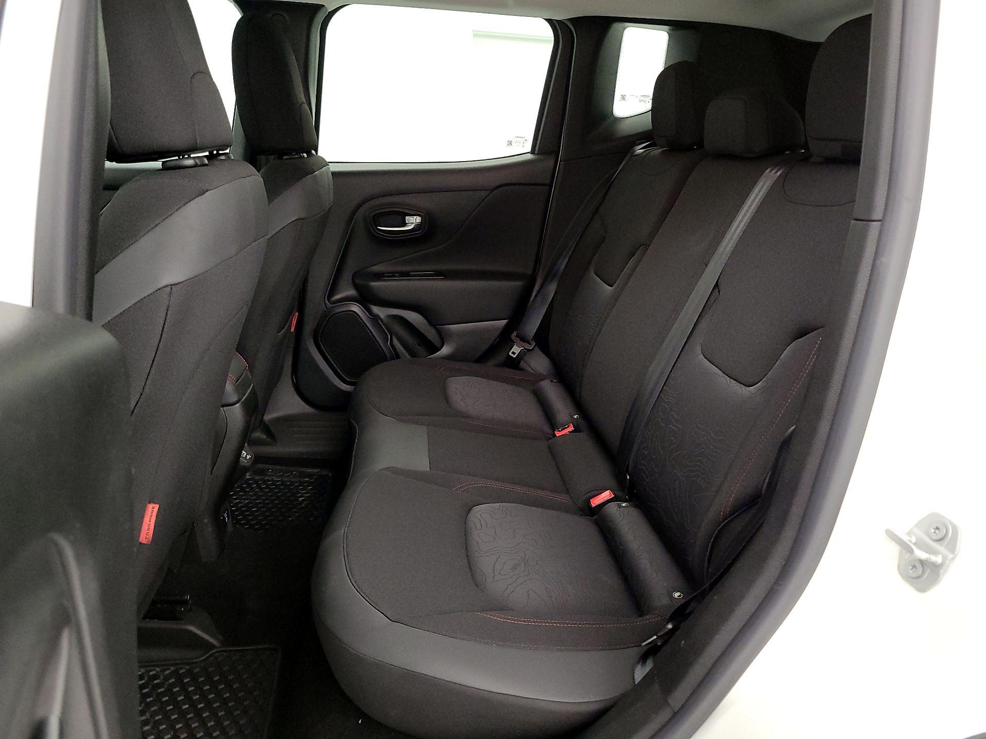 Thumbnail: 2020 Jeep Renegade - 19