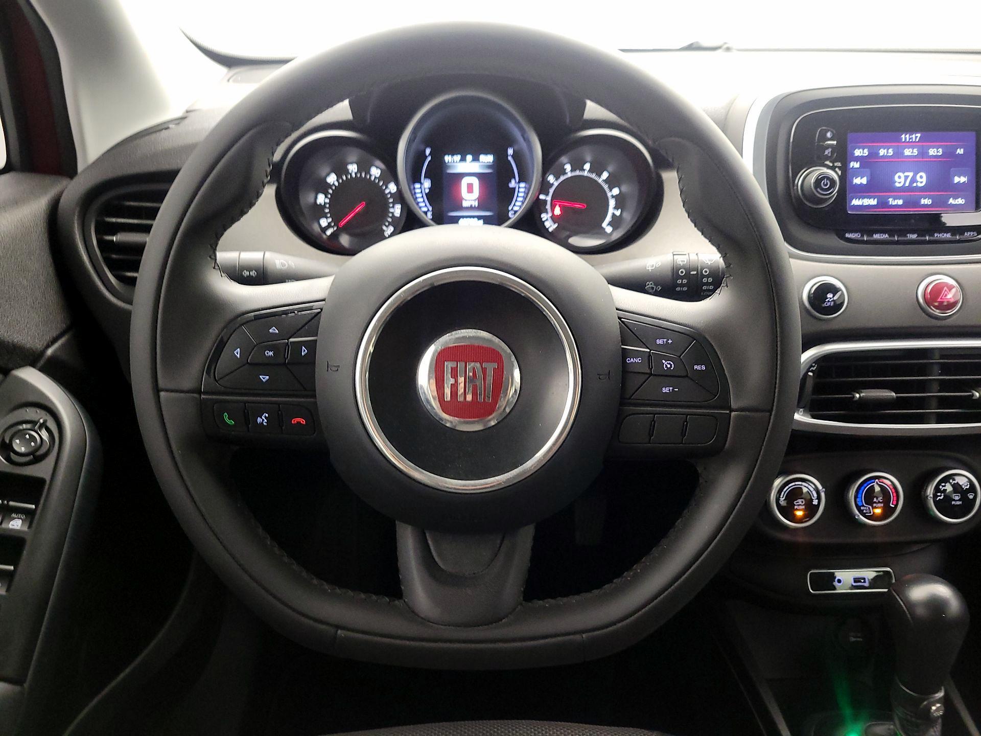 Thumbnail: 2017 Fiat 500X - 10