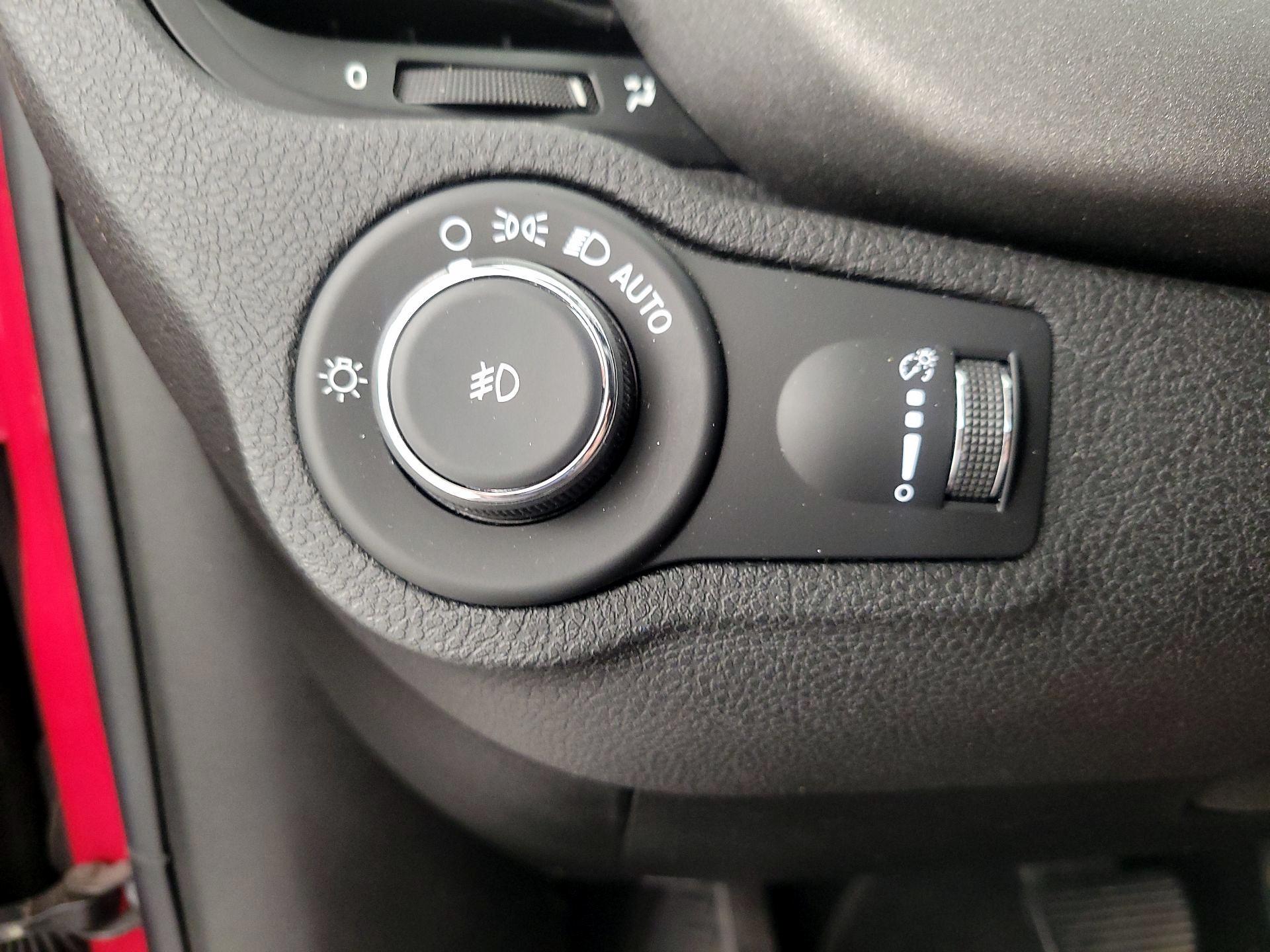Thumbnail: 2017 Fiat 500X - 13