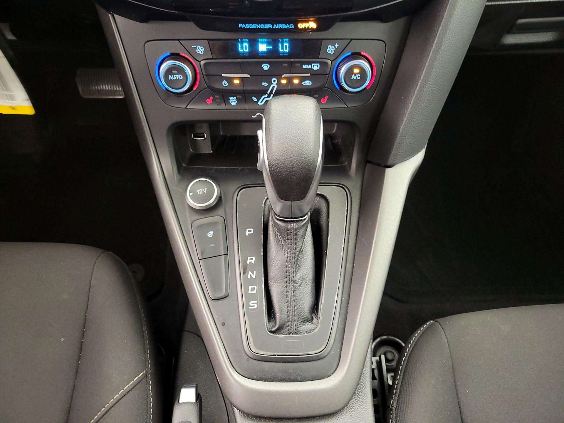 Thumbnail: 2017 Ford Focus - 17