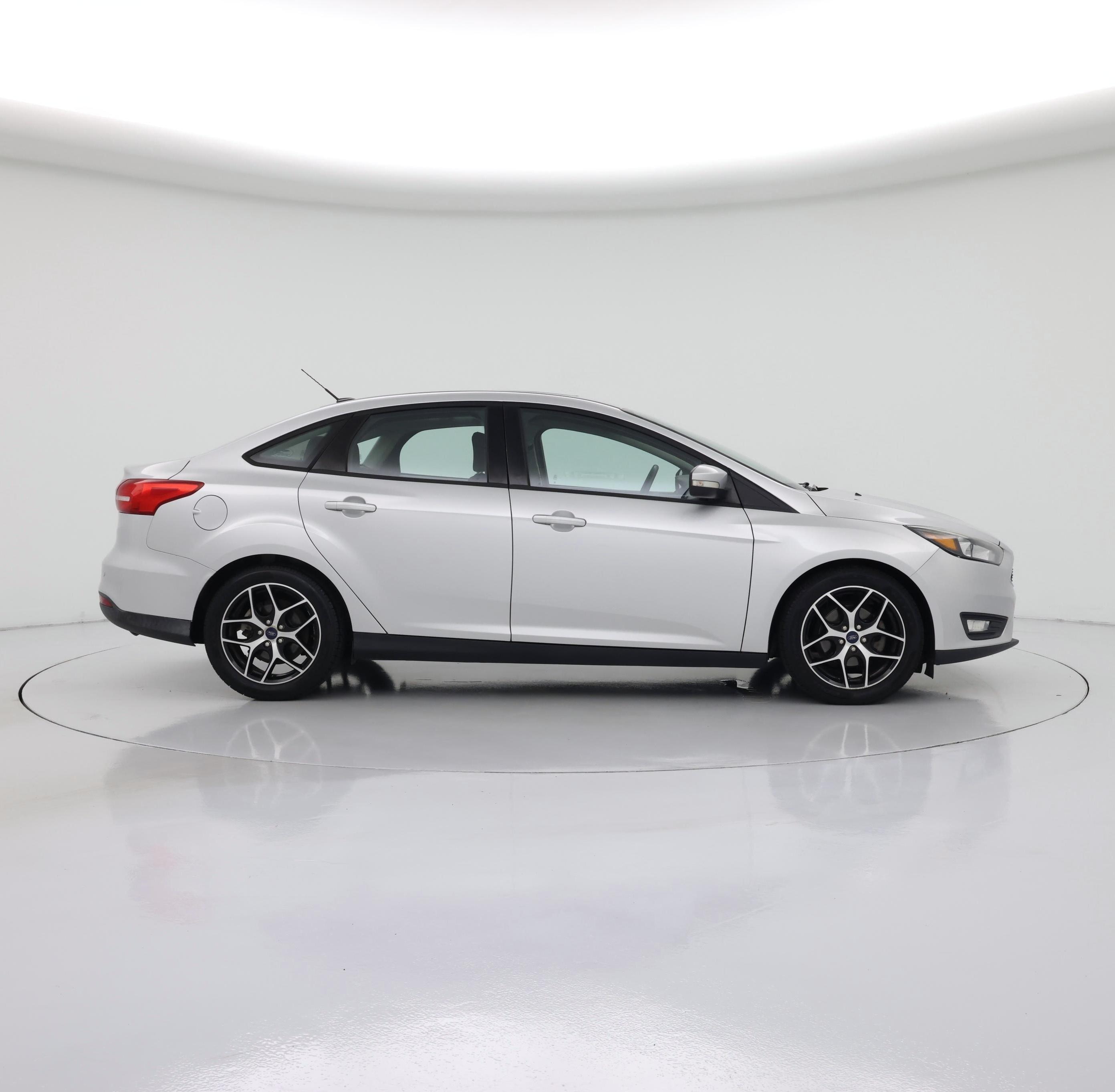 Thumbnail: 2017 Ford Focus - 7