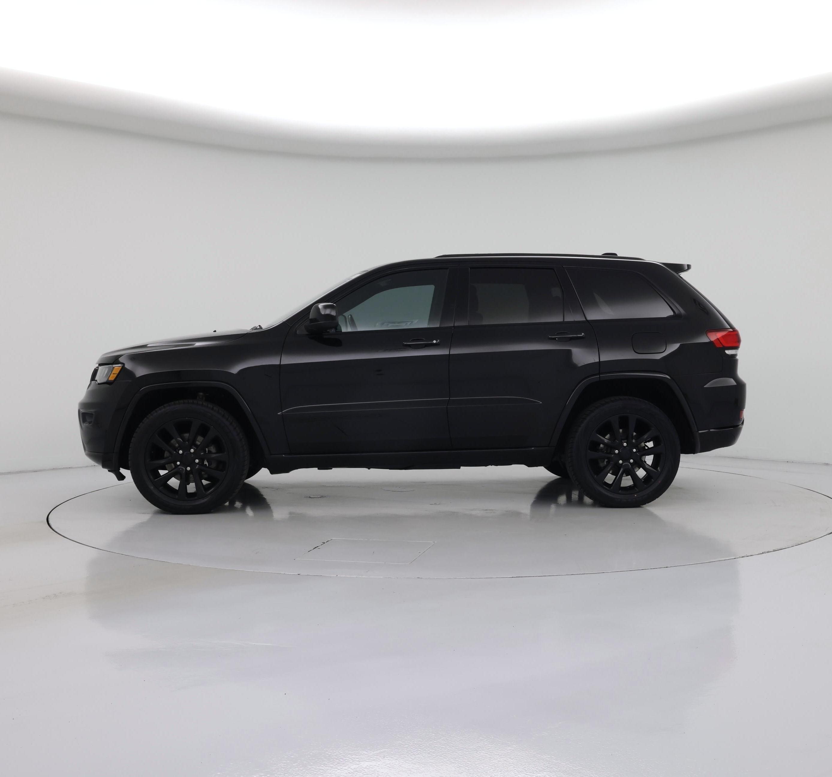 Thumbnail: 2020 Jeep Grand Cherokee - 3