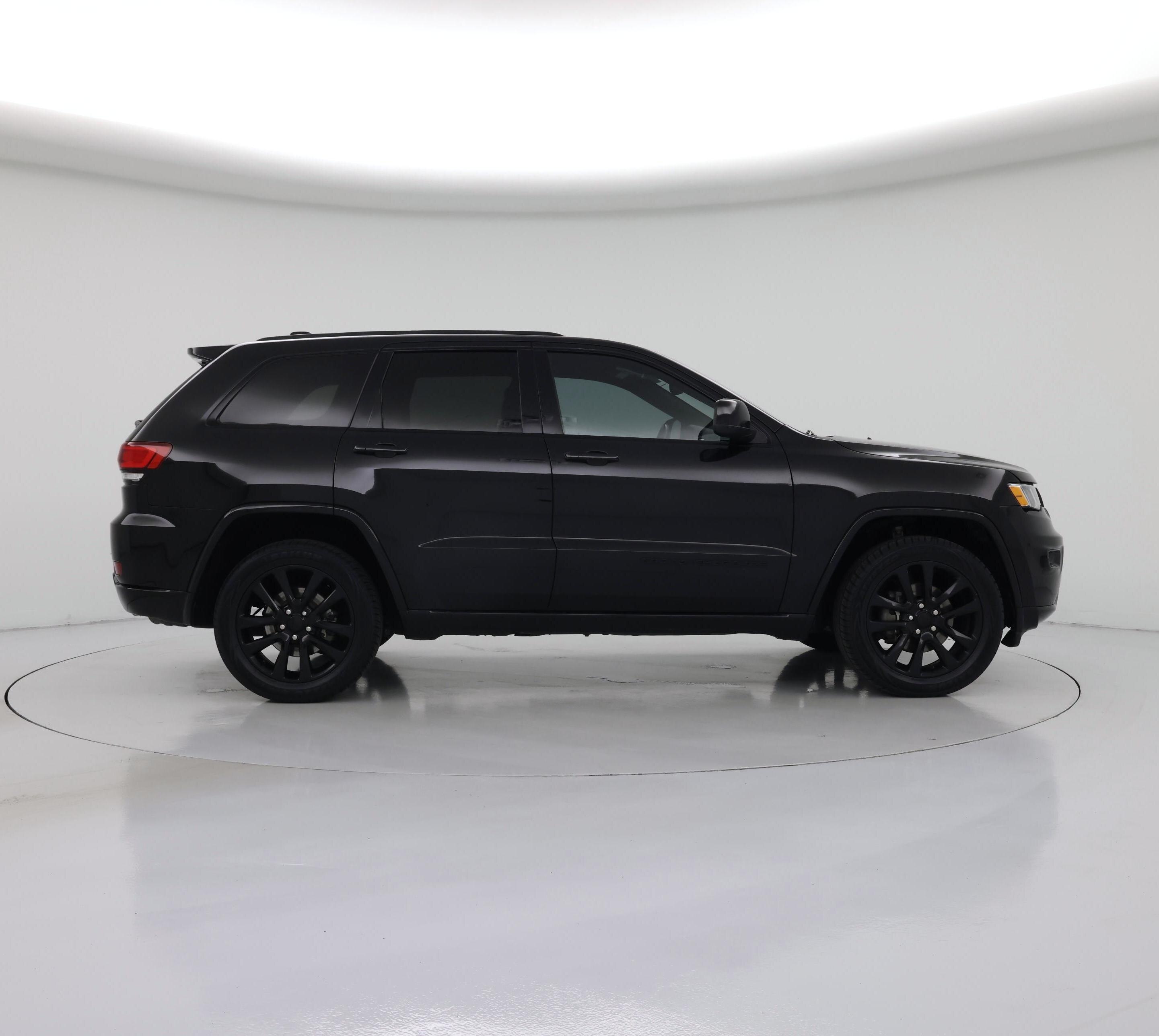 Thumbnail: 2020 Jeep Grand Cherokee - 7