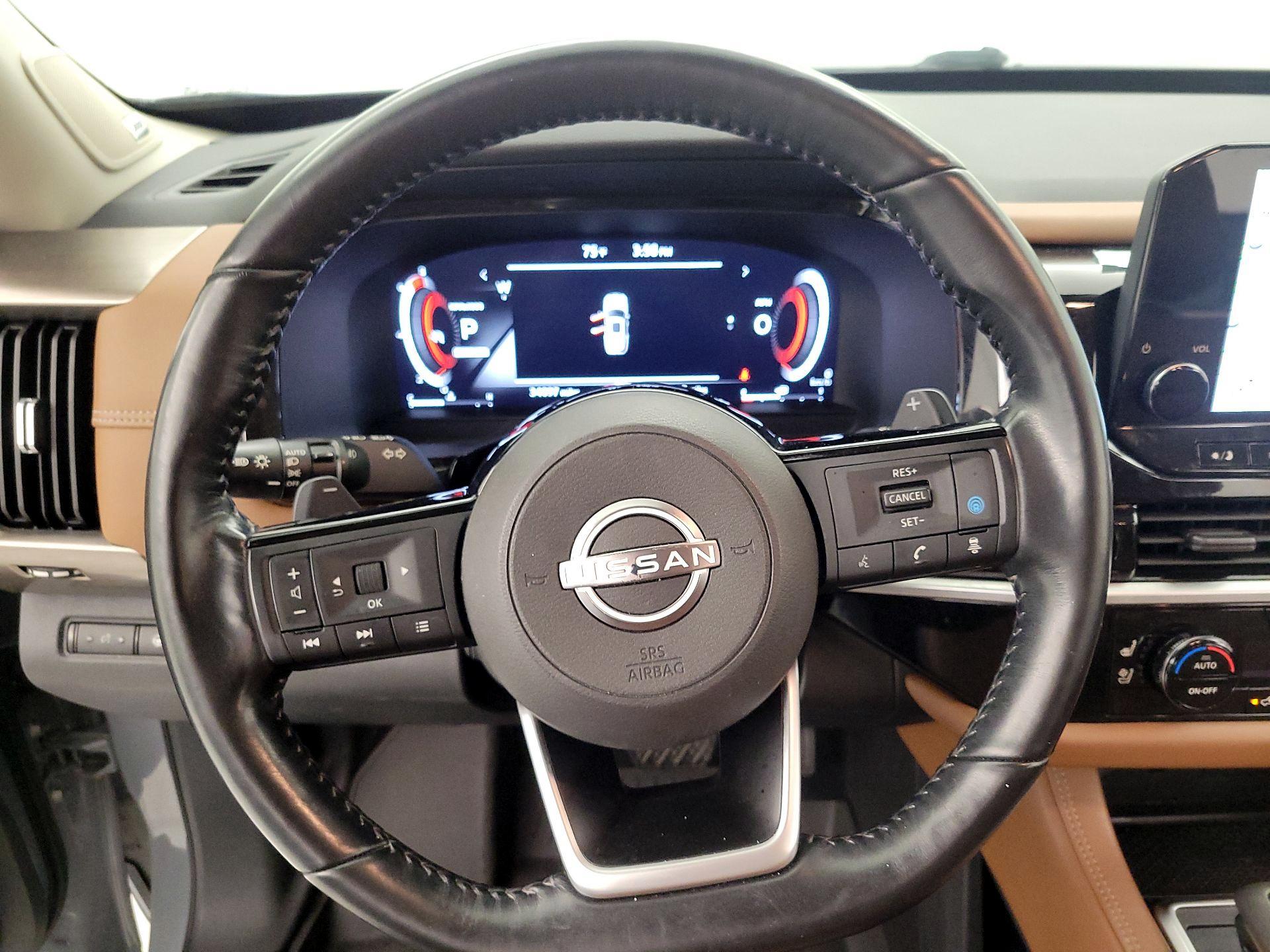 Thumbnail: 2022 Nissan Pathfinder - 10