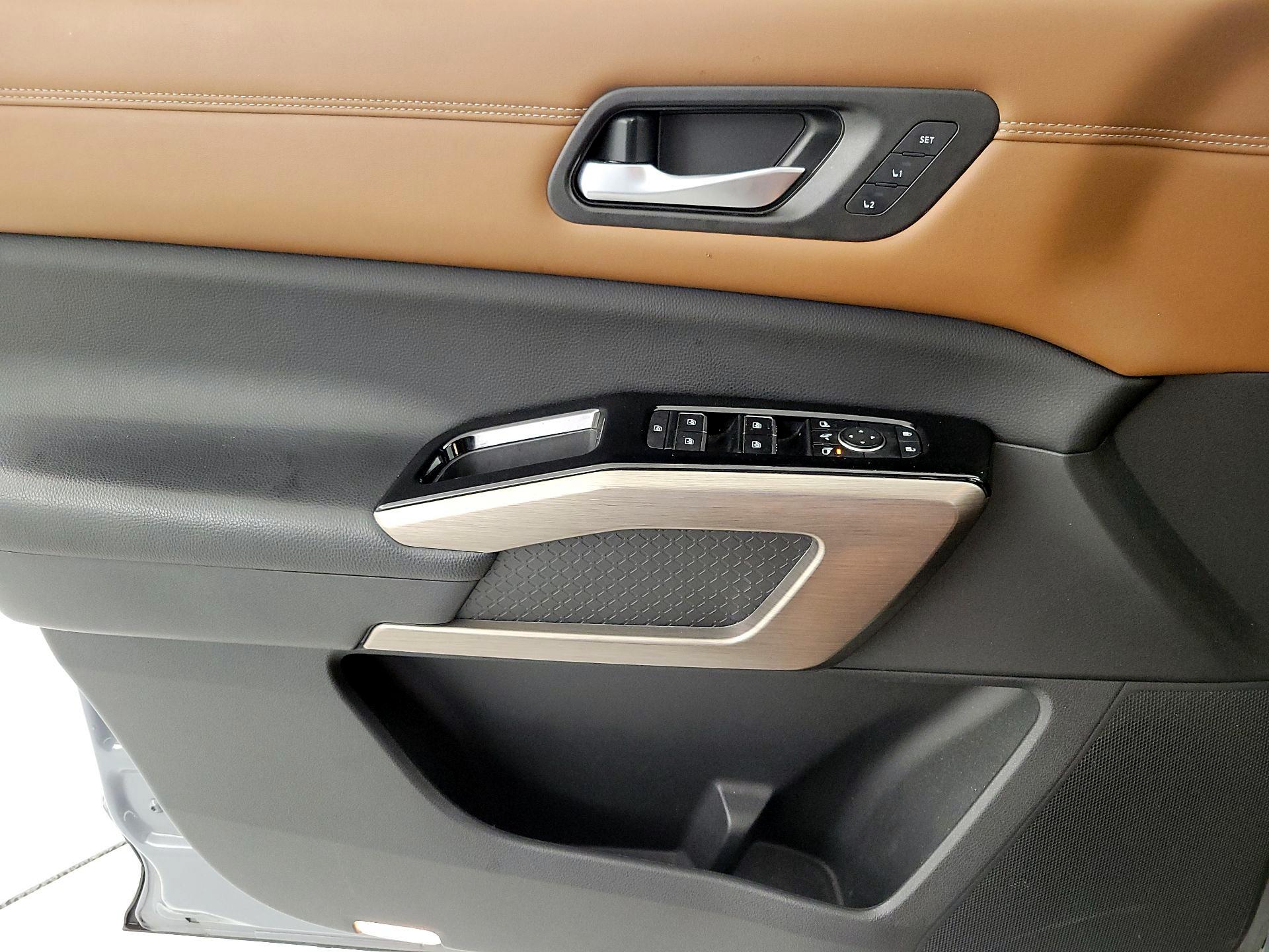 Thumbnail: 2022 Nissan Pathfinder - 12