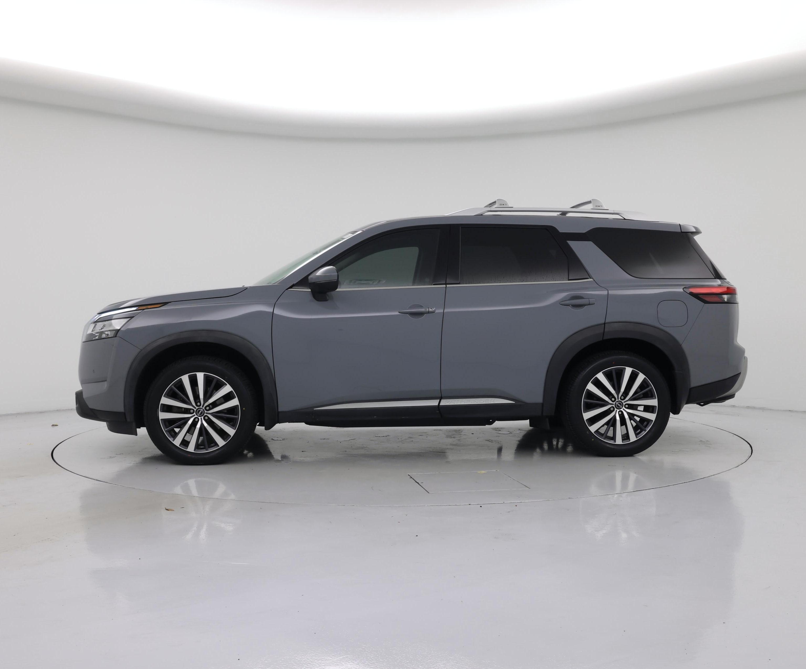 Thumbnail: 2022 Nissan Pathfinder - 3