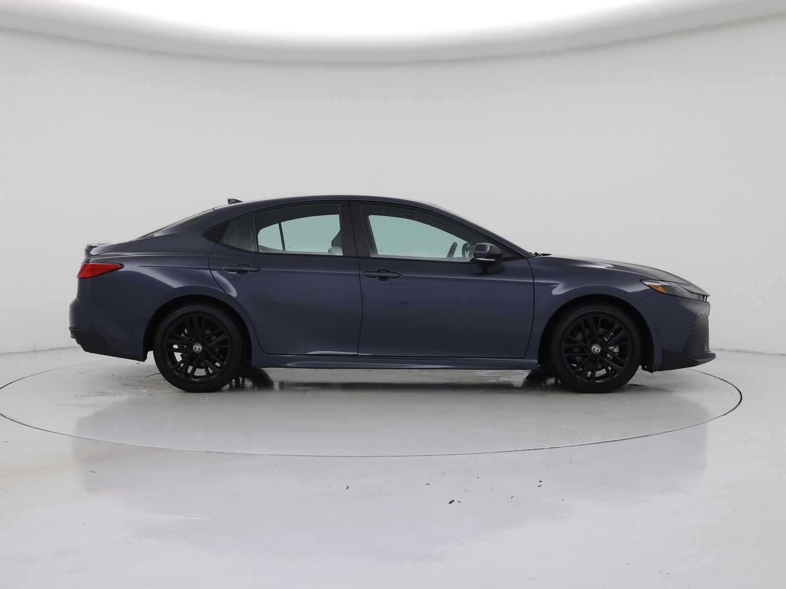 2026 Toyota Camry SE - Photo 8