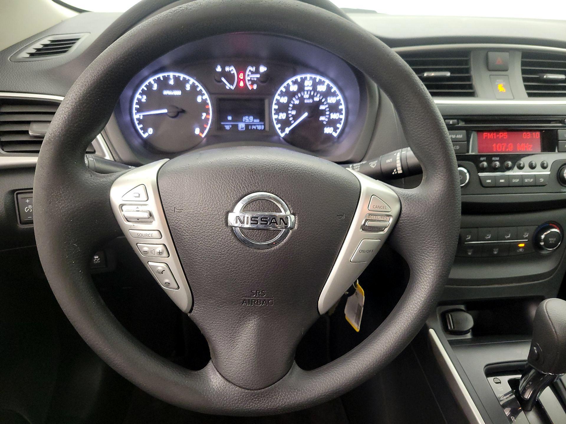 Thumbnail: 2017 Nissan Sentra - 10