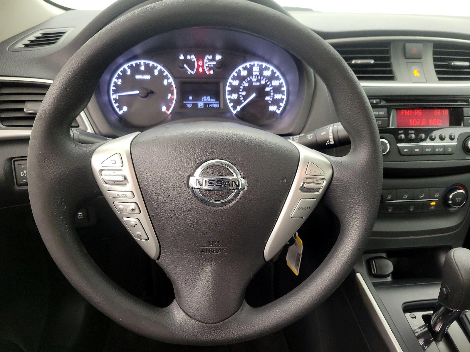 2017 Nissan Sentra S - Photo 11