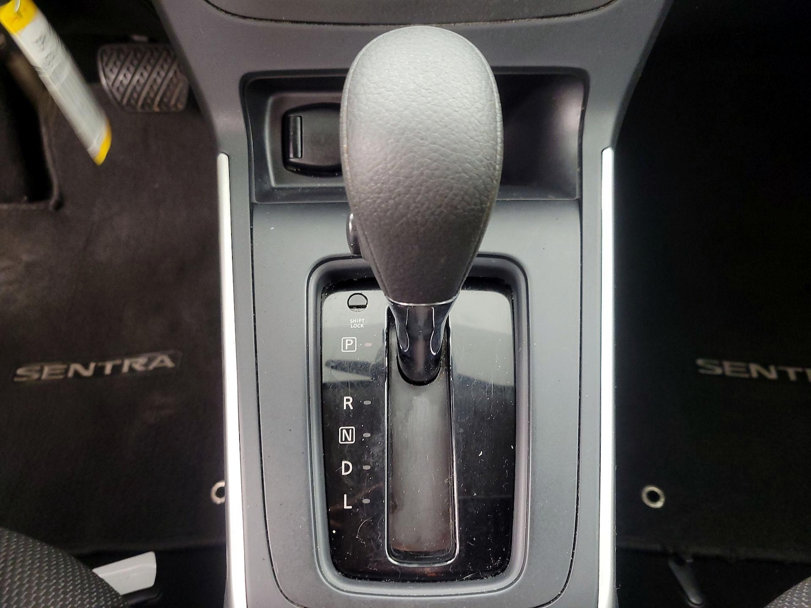 2017 Nissan Sentra S - Photo 17