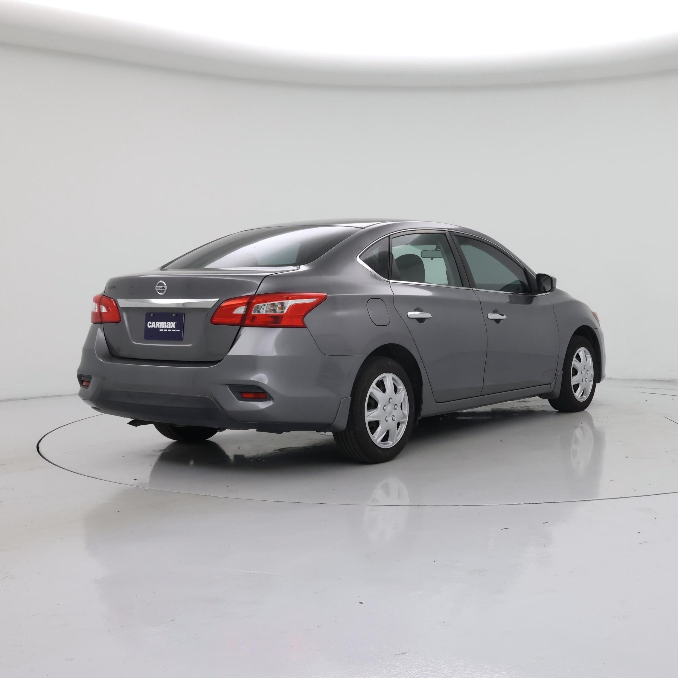 Thumbnail: 2017 Nissan Sentra - 8