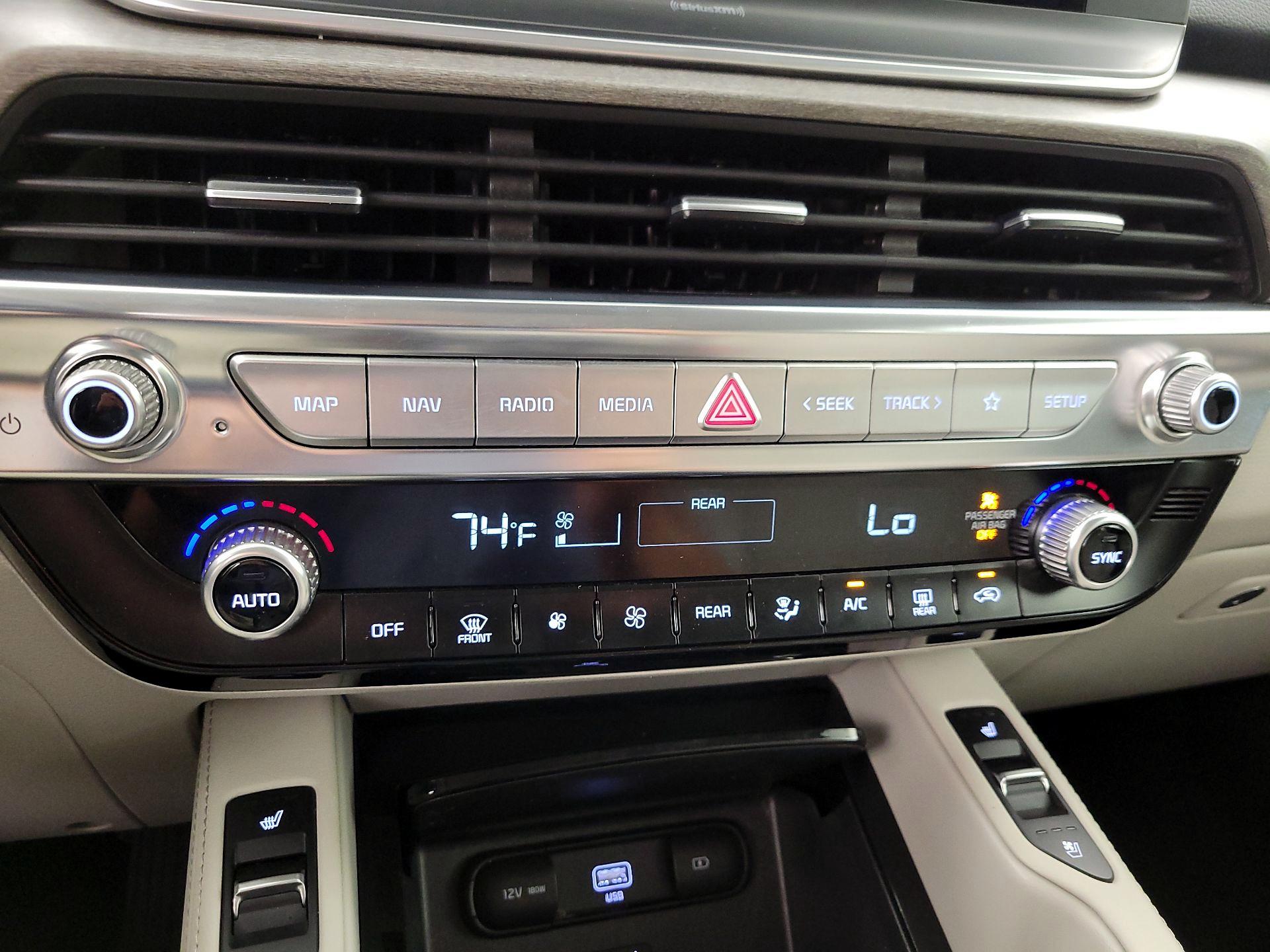 Thumbnail: 2022 Kia Telluride - 17