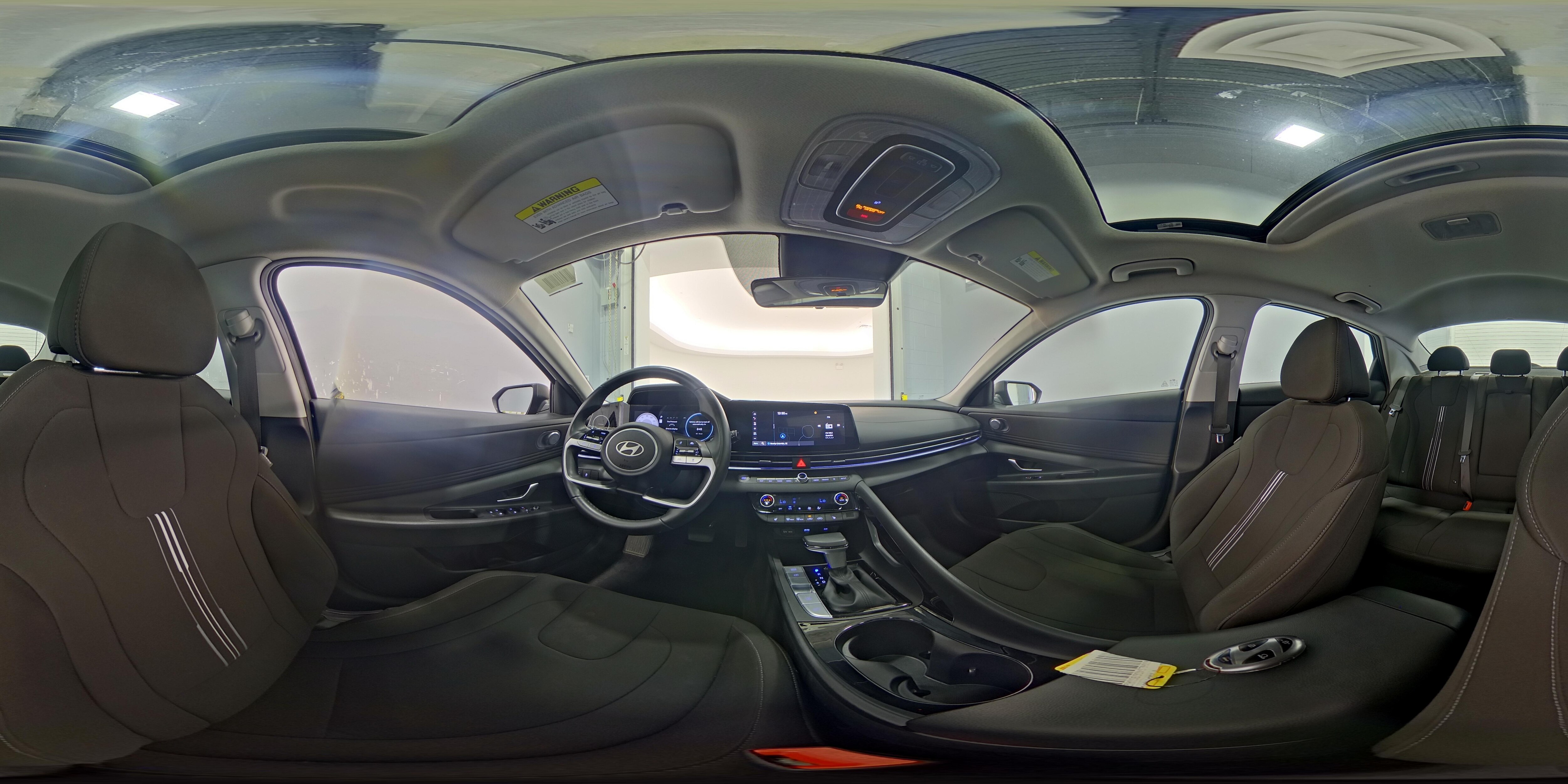 2025 Hyundai Elantra SEL - Photo 24
