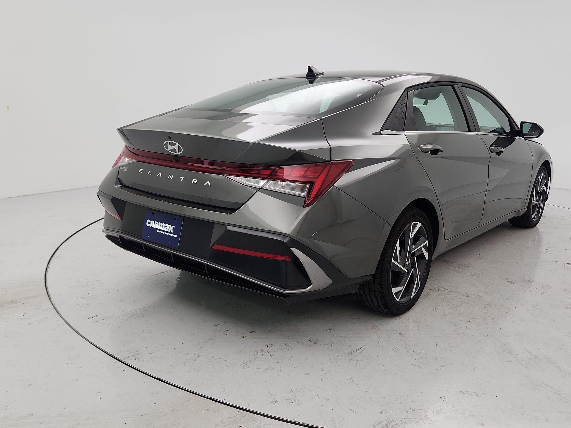 Thumbnail: 2025 Hyundai Elantra - 5