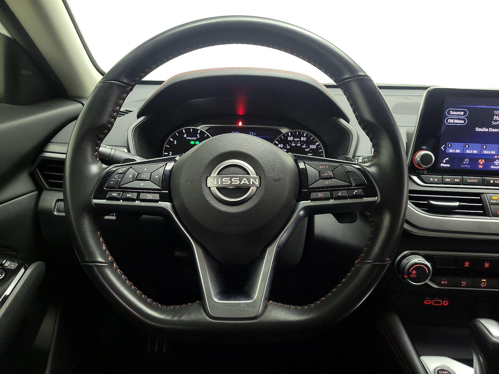 2025 Nissan Altima SR - Photo 11