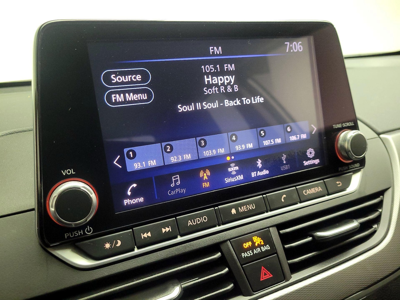 2025 Nissan Altima SR - Photo 16