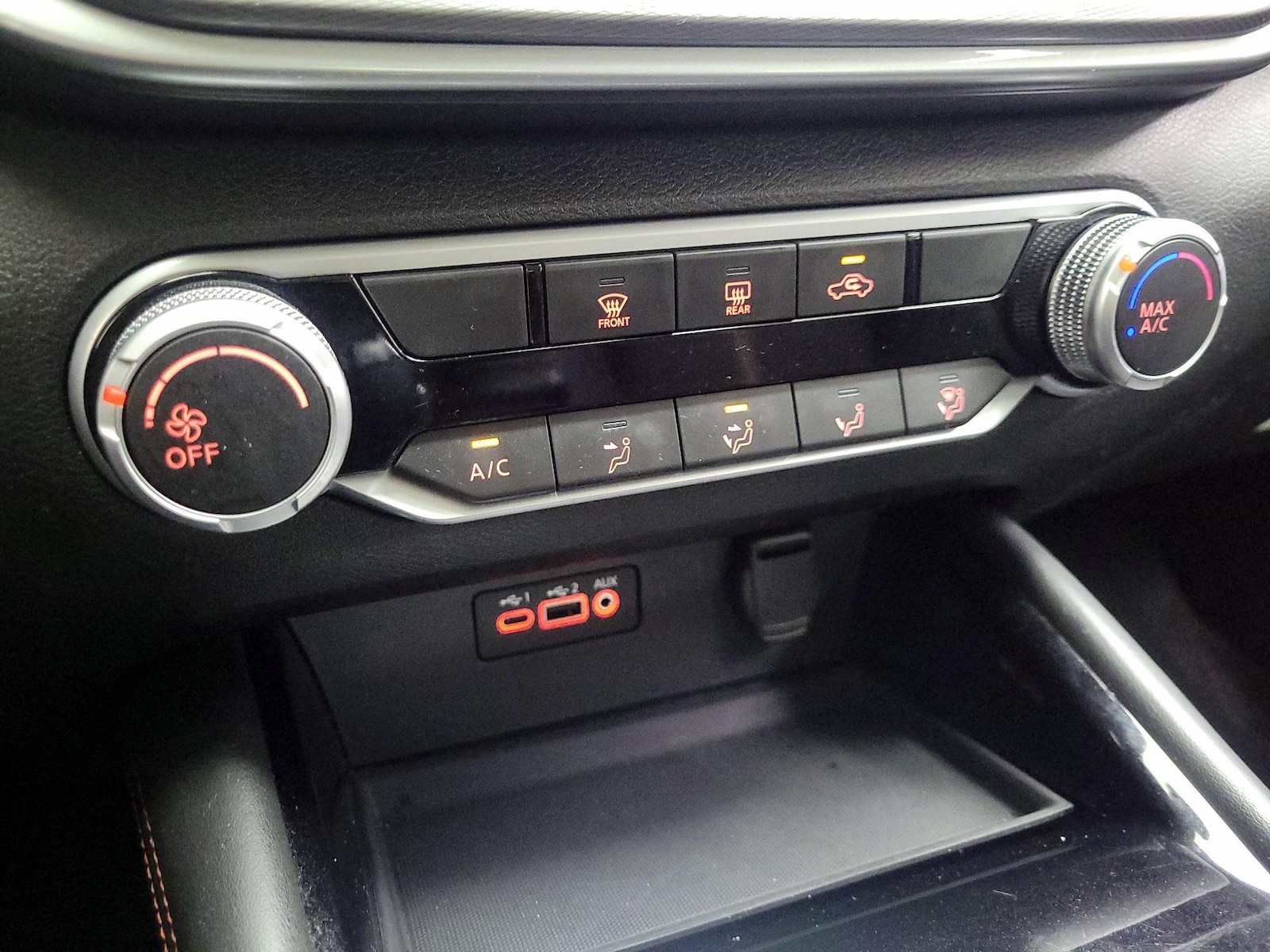 2025 Nissan Altima SR - Photo 17
