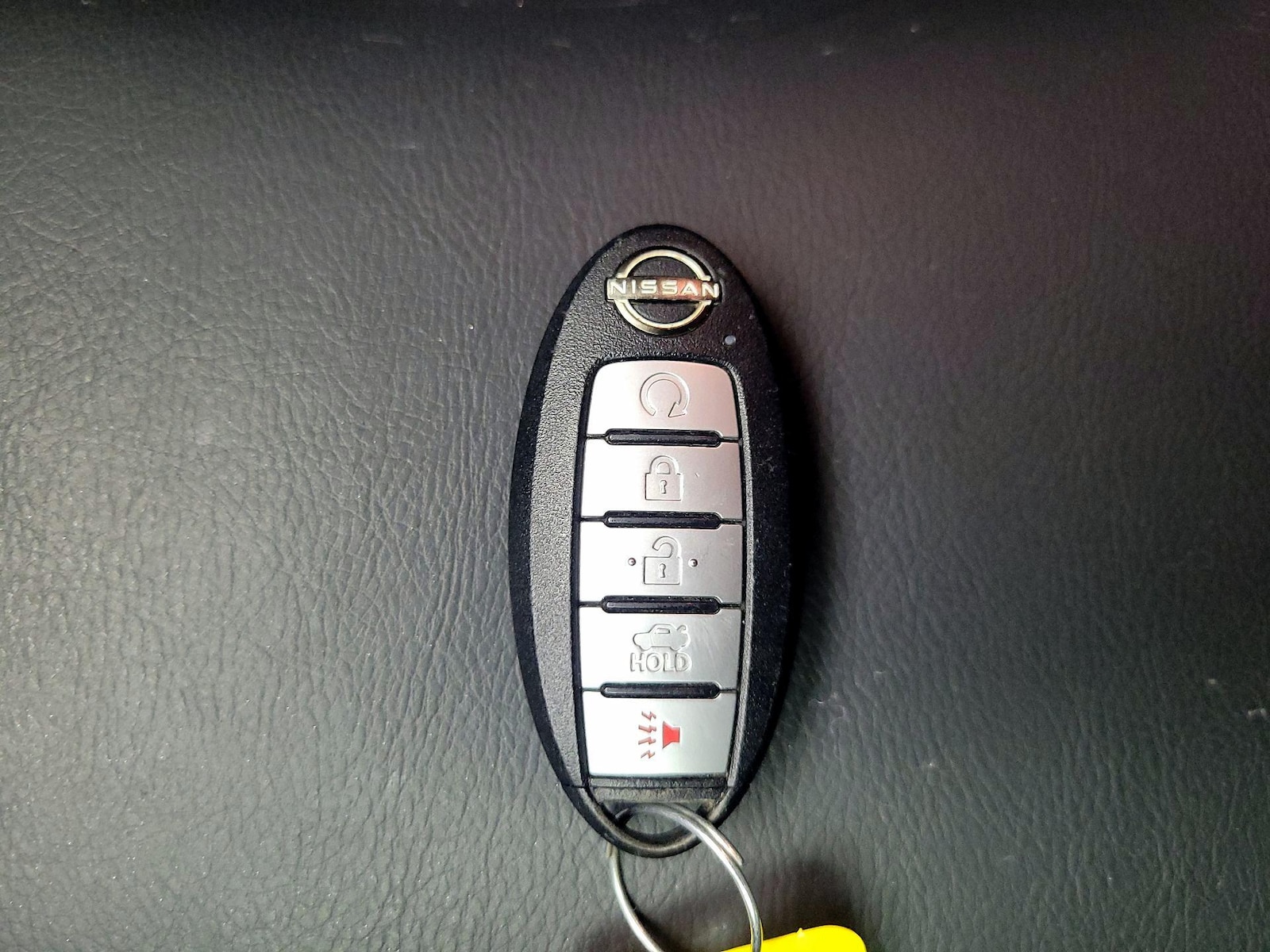 2025 Nissan Altima SR - Photo 23