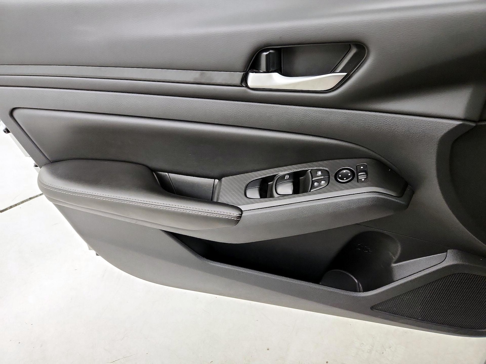 2024 Nissan Altima SV - Photo 13