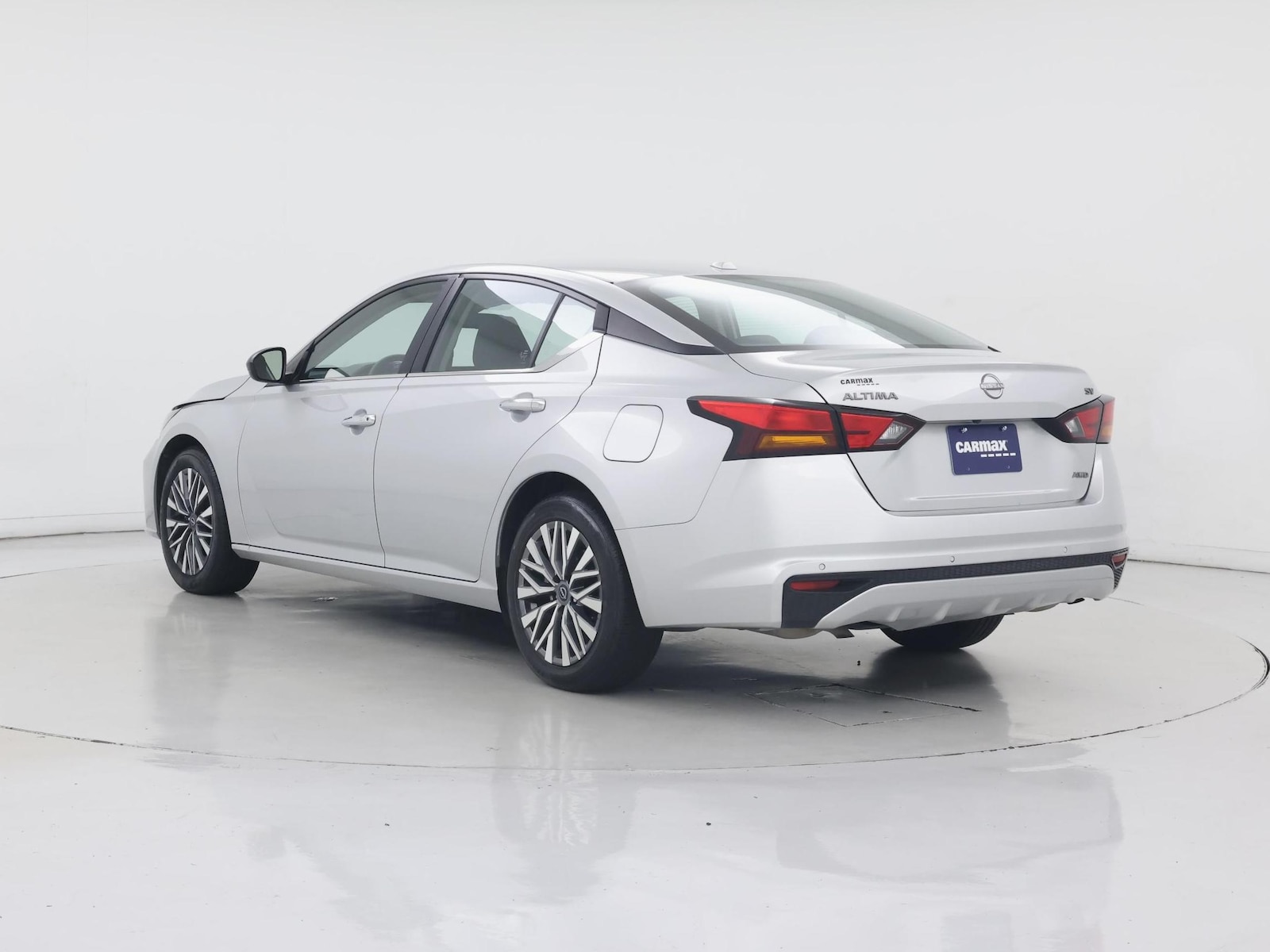 2024 Nissan Altima SV - Photo 3