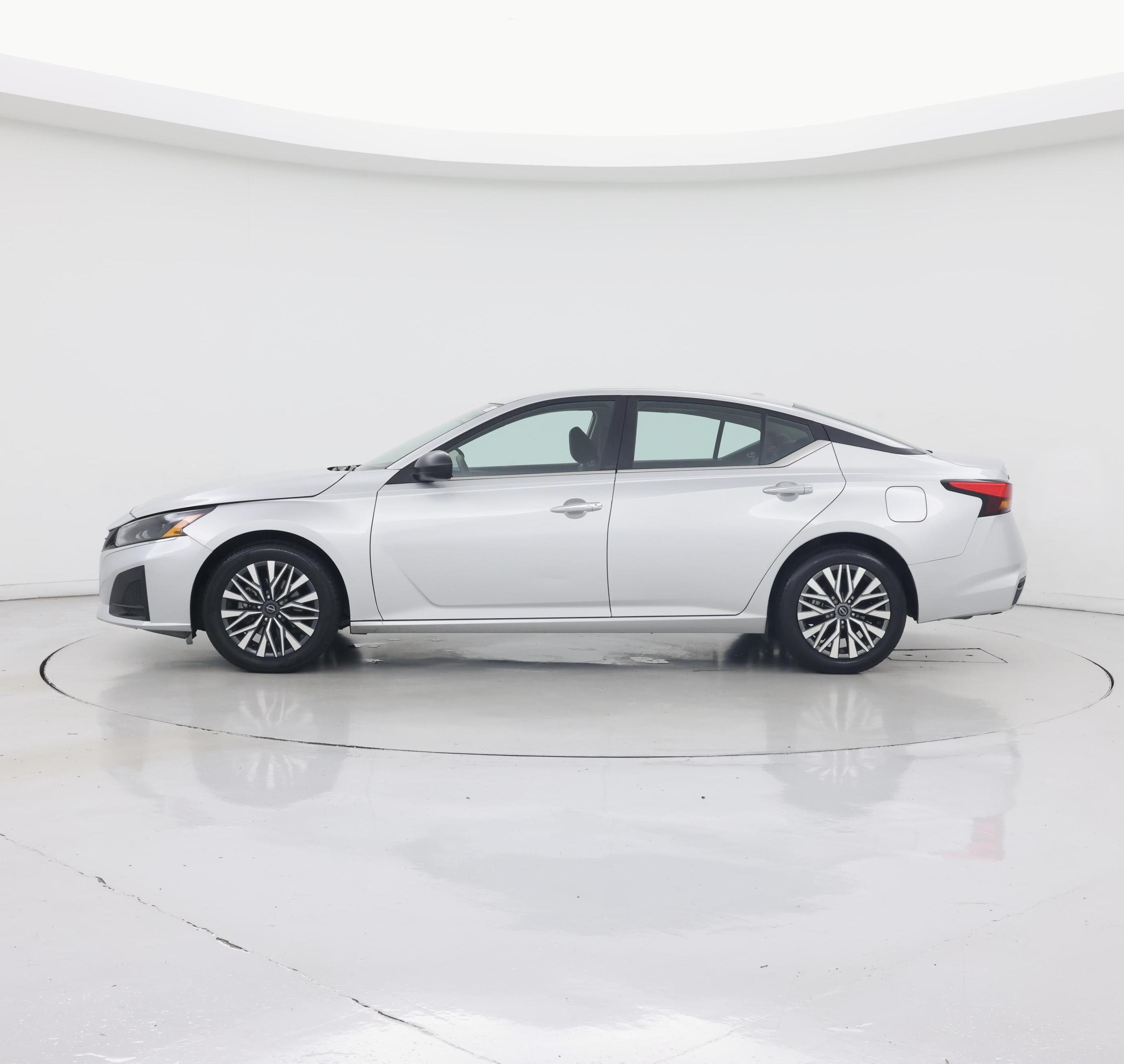 Thumbnail: 2024 Nissan Altima - 3