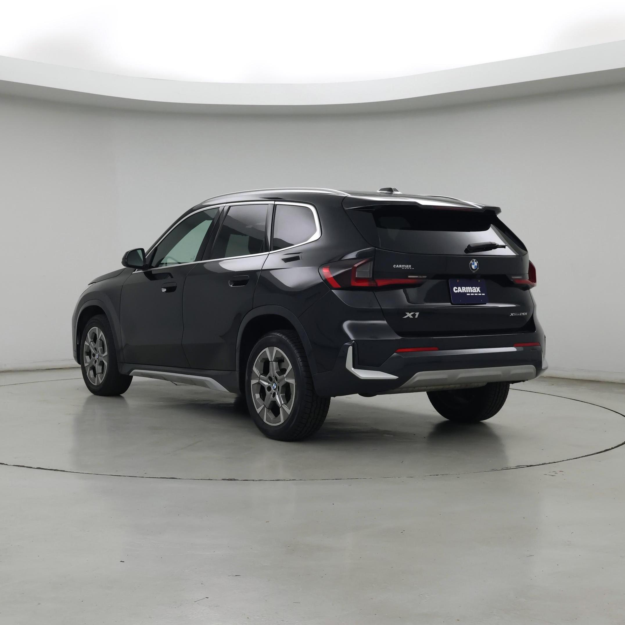 Thumbnail: 2025 BMW X1 - 2