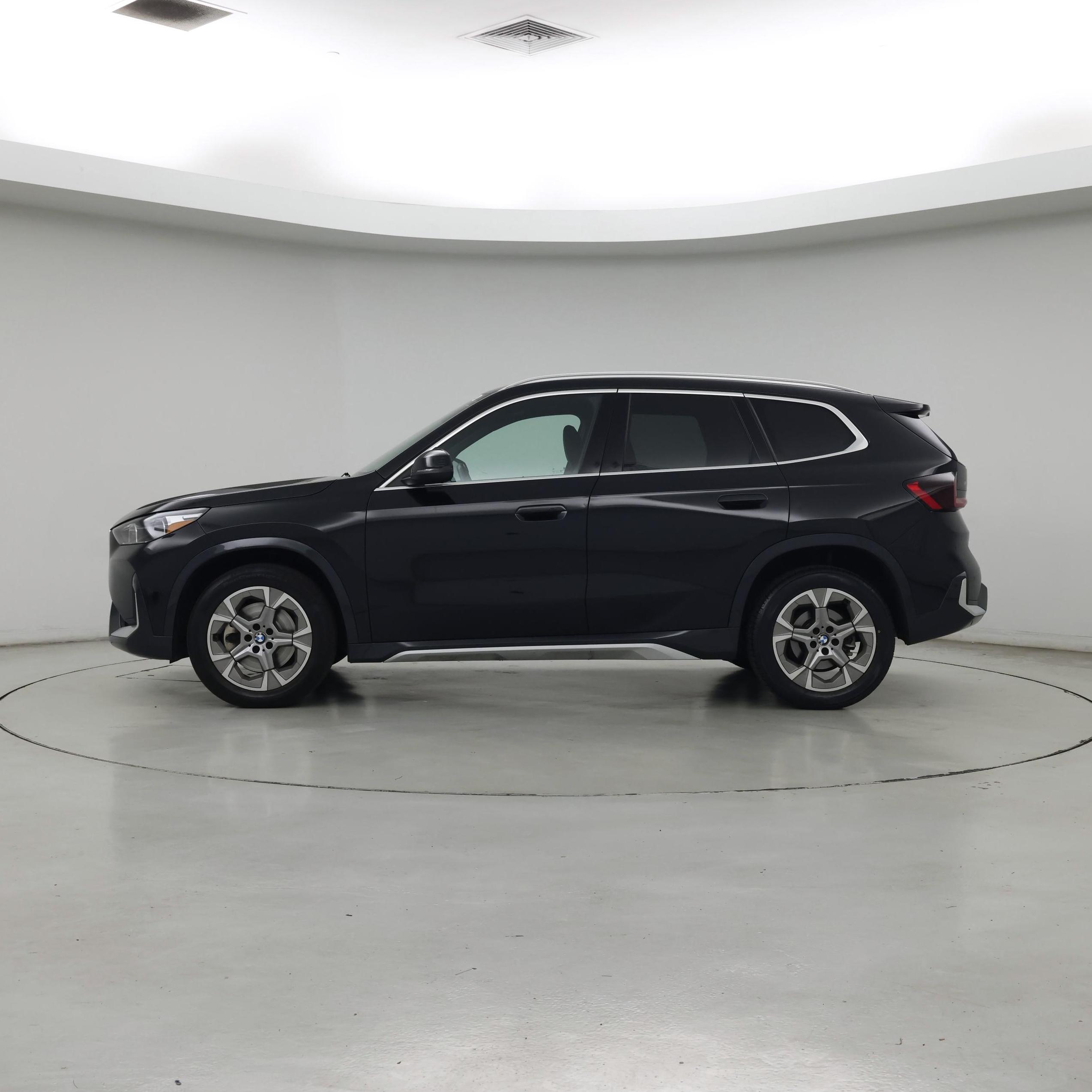 Thumbnail: 2025 BMW X1 - 3