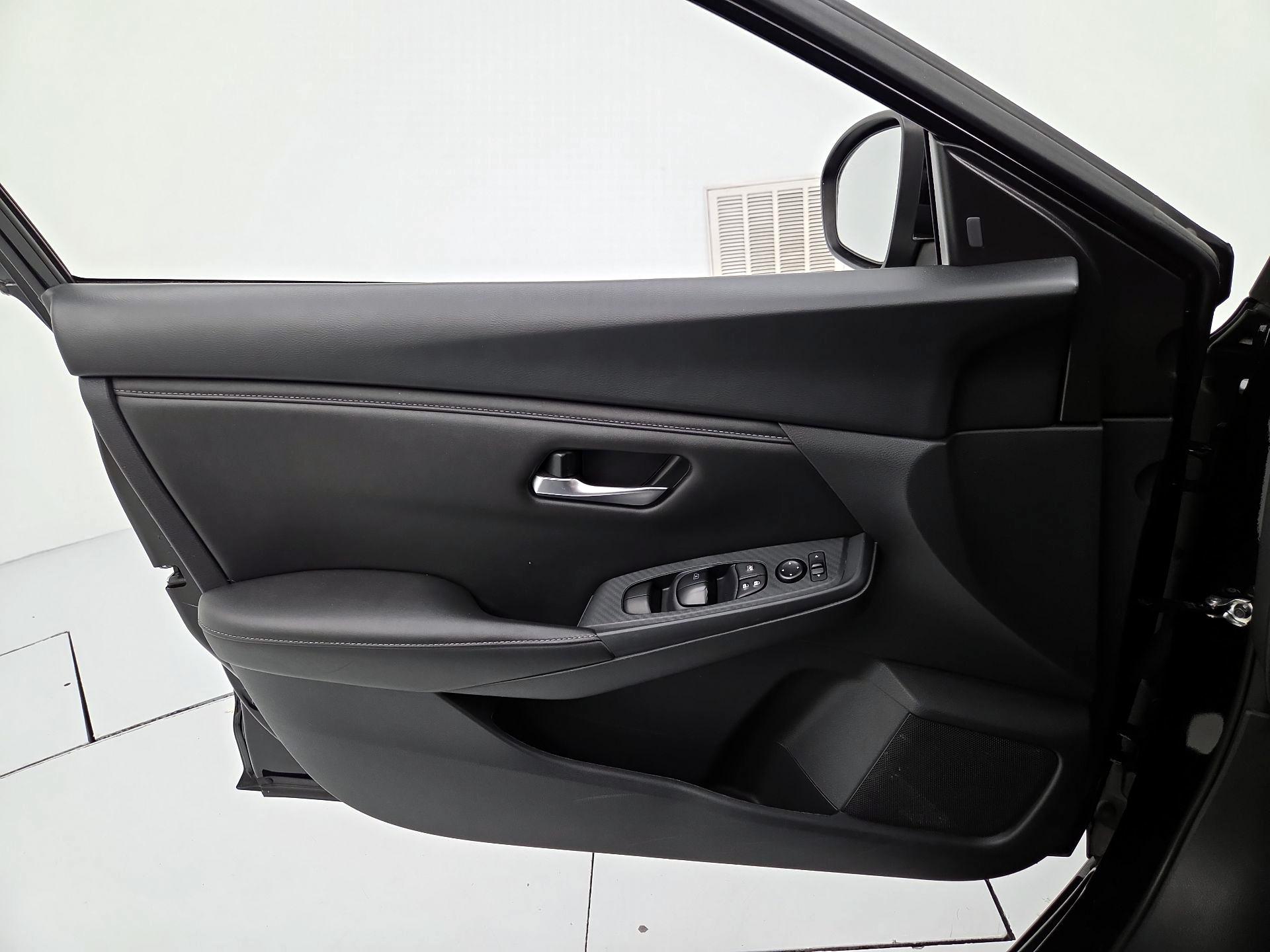 Thumbnail: 2024 Nissan Sentra - 12